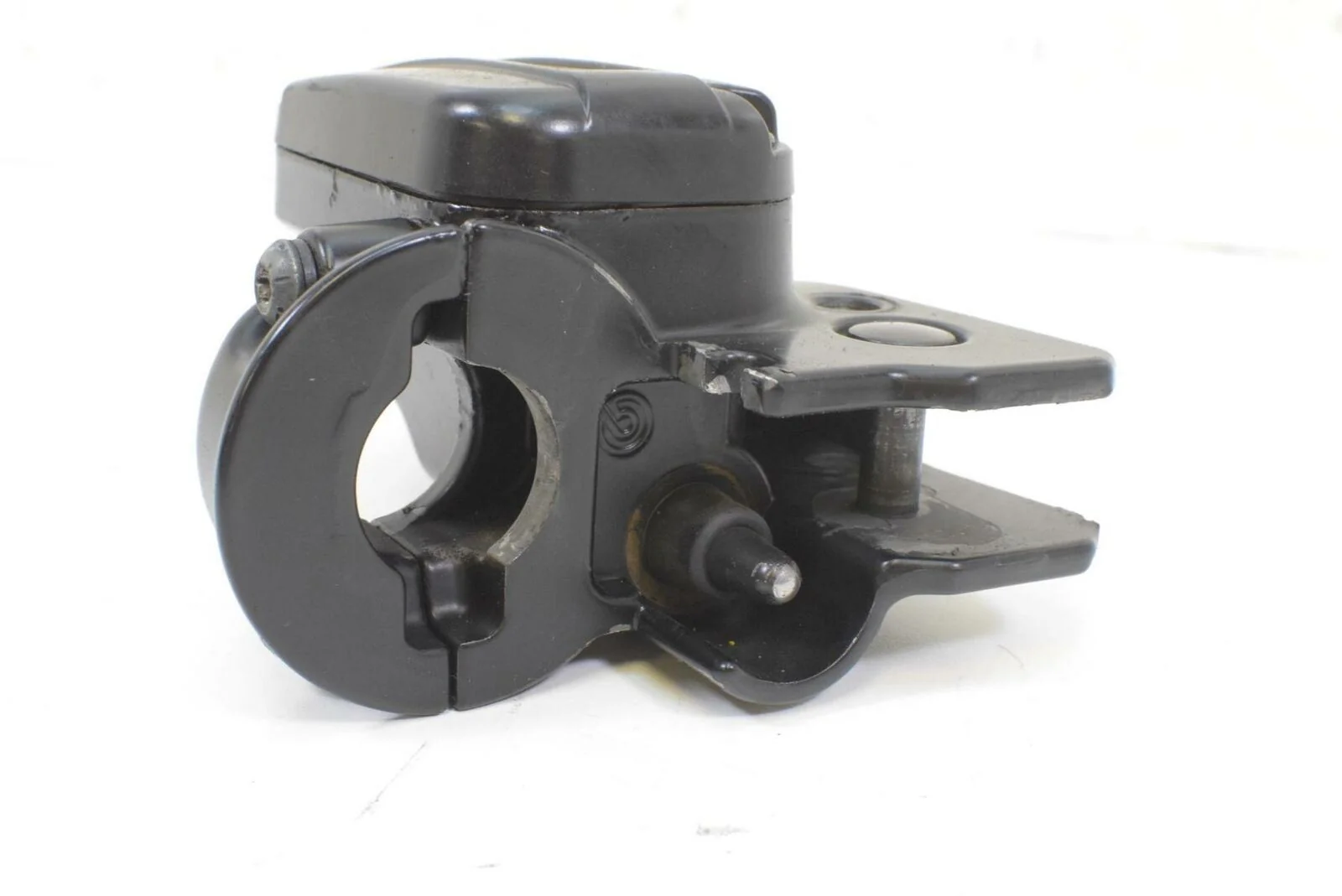 2013 Harley Touring FLHTCU Electra Glide Front Brake Master Cylinder 42862-06B - Image 3