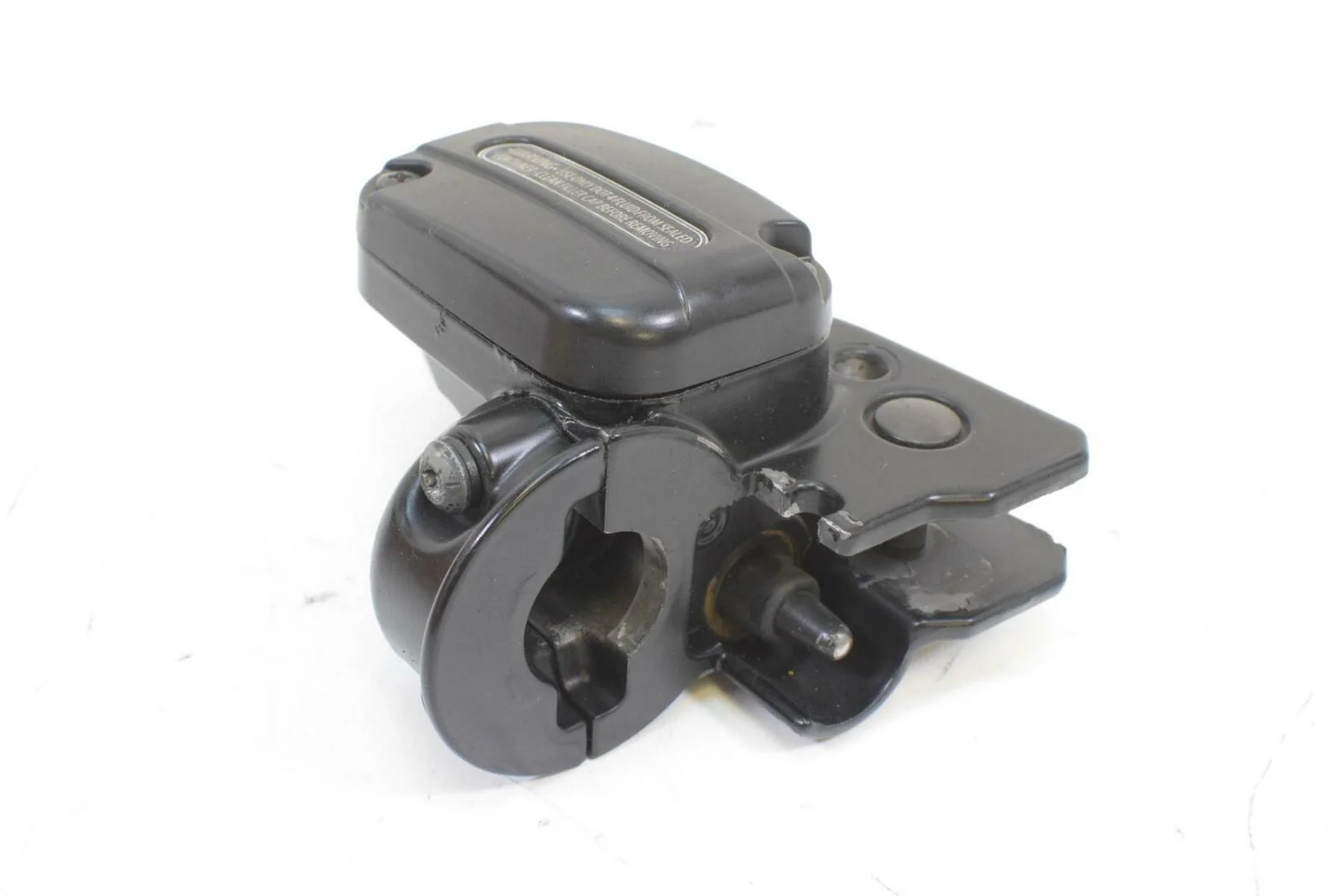 2013 Harley Touring FLHTCU Electra Glide Front Brake Master Cylinder 42862-06B - Image 4