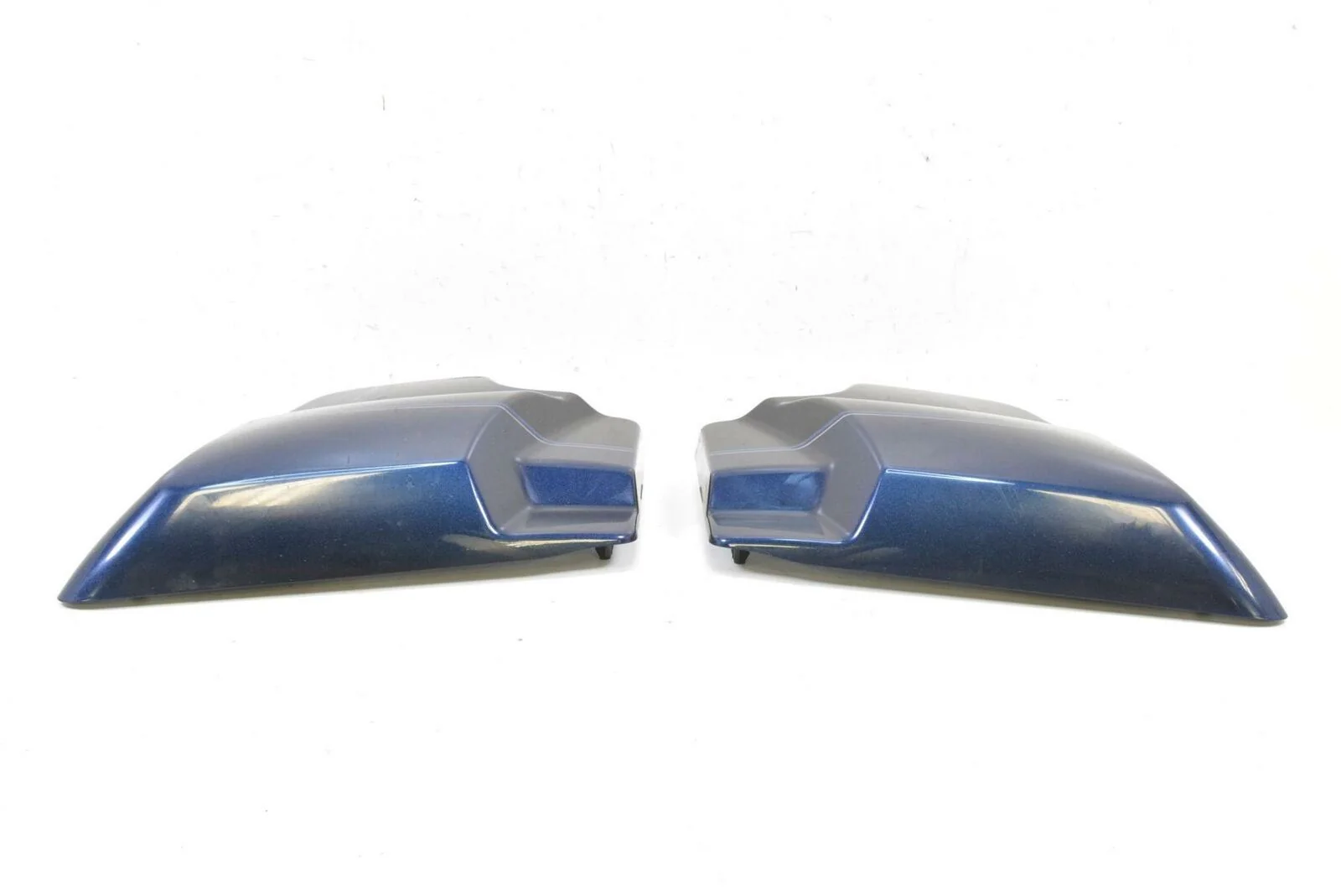 2013 Harley Touring FLHTCU Electra Glide Side Cover Set    66048-09A 66250-09 - Image 2