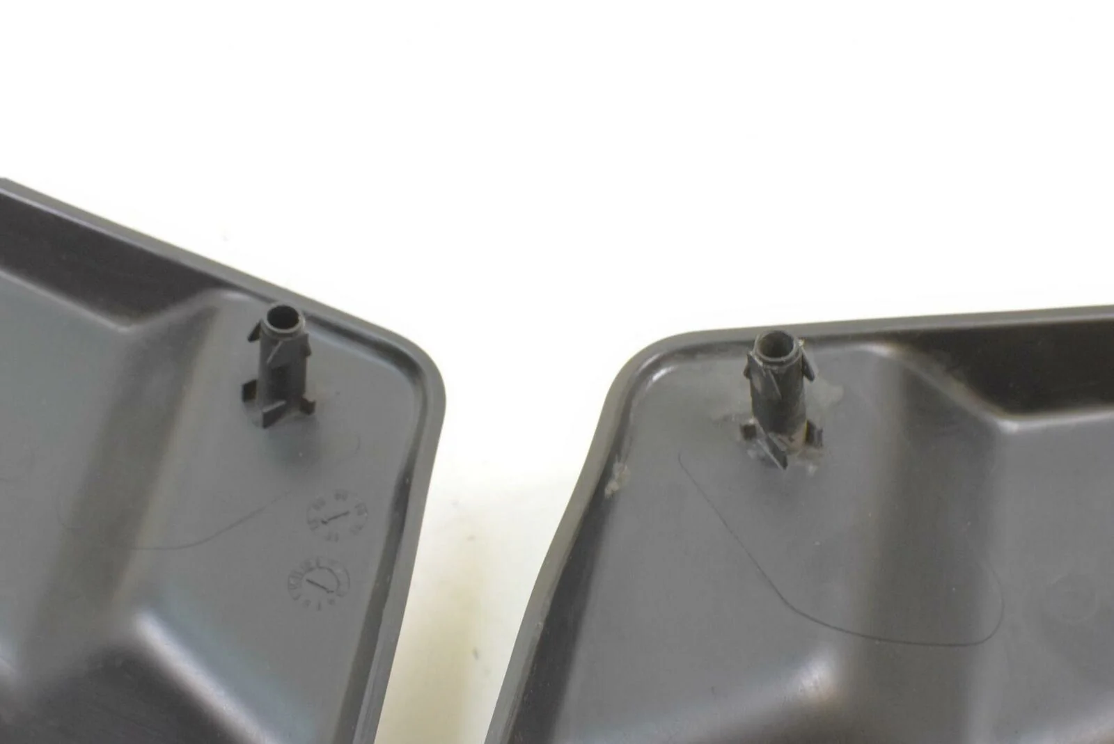2013 Harley Touring FLHTCU Electra Glide Side Cover Set    66048-09A 66250-09 - Image 7