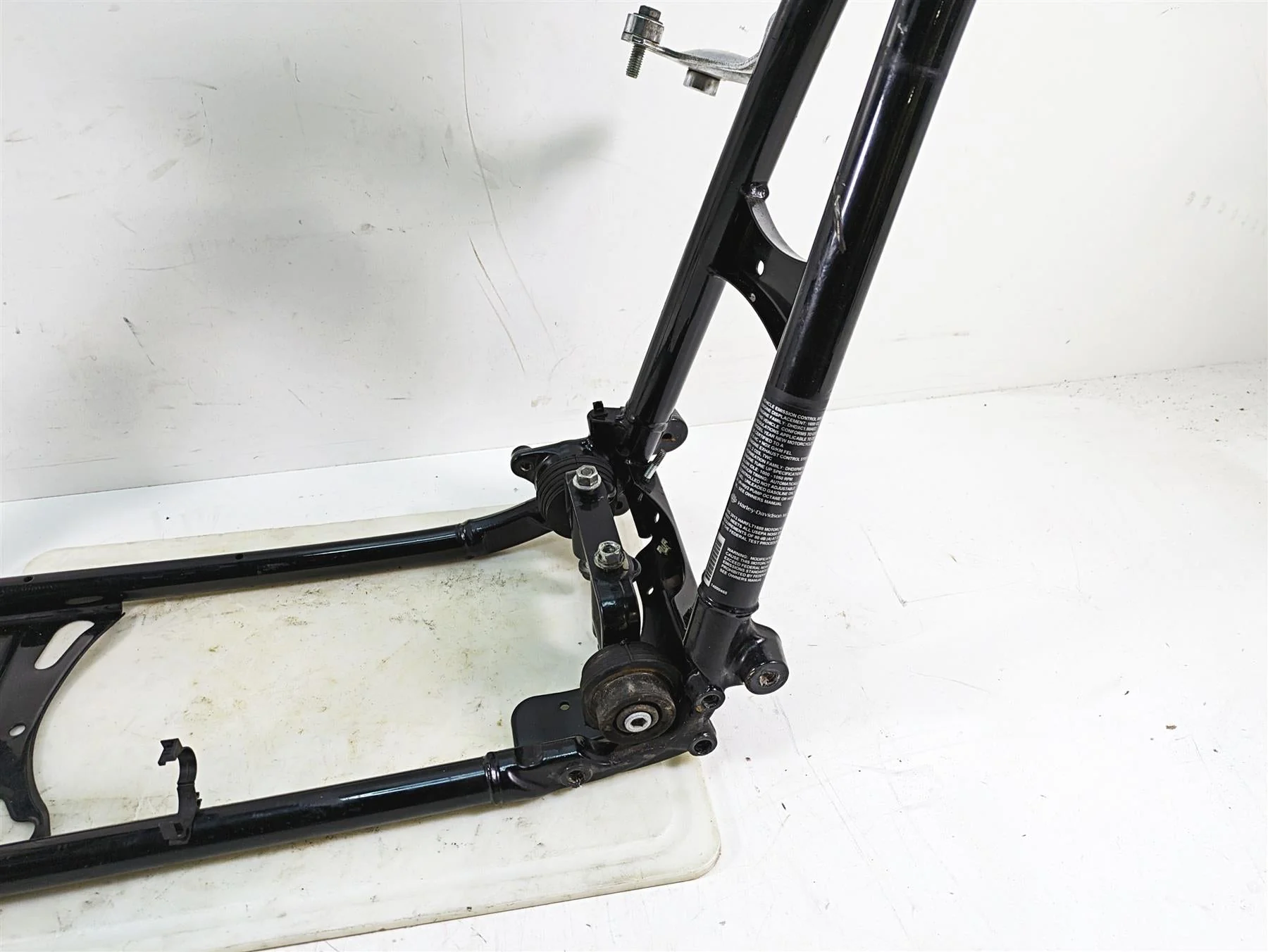 2013 Harley Touring FLHX Street Glide Bent Main Frame Chassis With Salvage Texas Title 47900-11BHP - Image 6