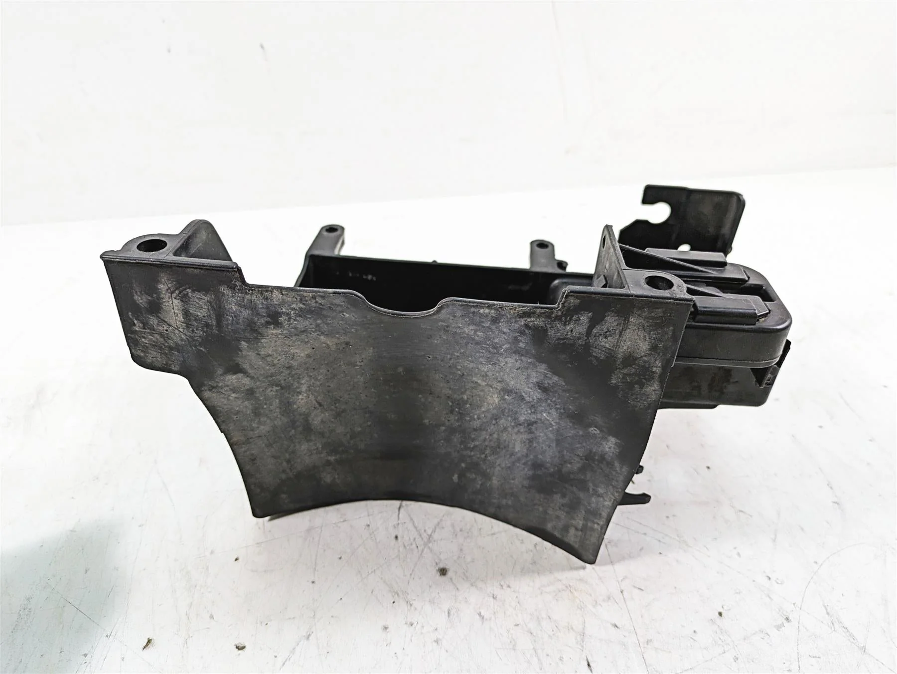 2013 Harley Touring FLHX Street Glide Electrical Plastic Holder Set 66281-09 - Image 11