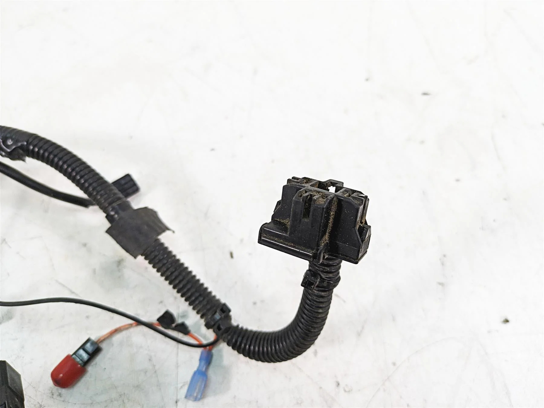 2013 Harley Touring FLHX Street Glide Front Fairing Wiring Harness 70232-10 - Image 8