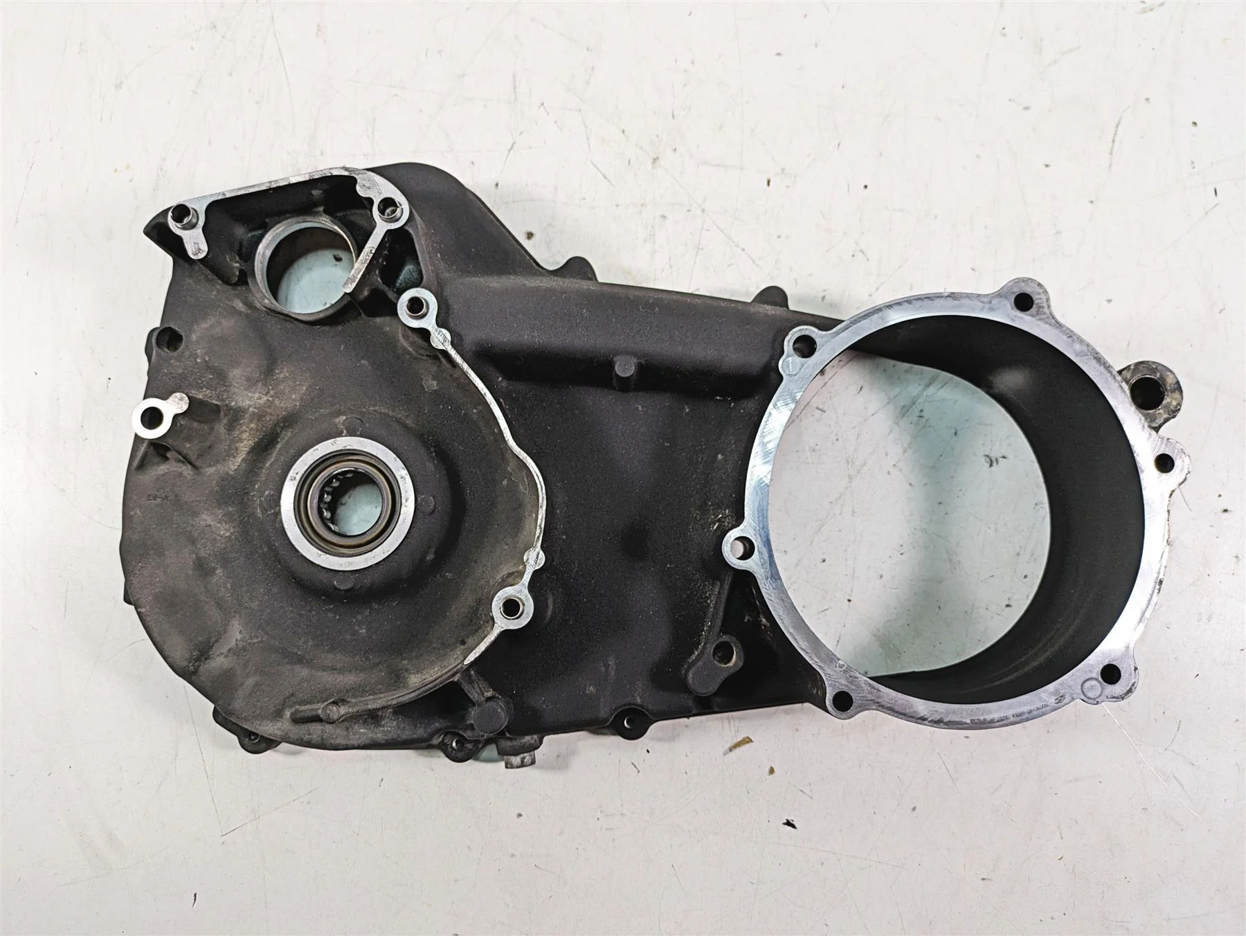 2013 Harley Touring FLHX Street Glide Inner Primary Clutch Cover -Read 60677-07A - Image 6