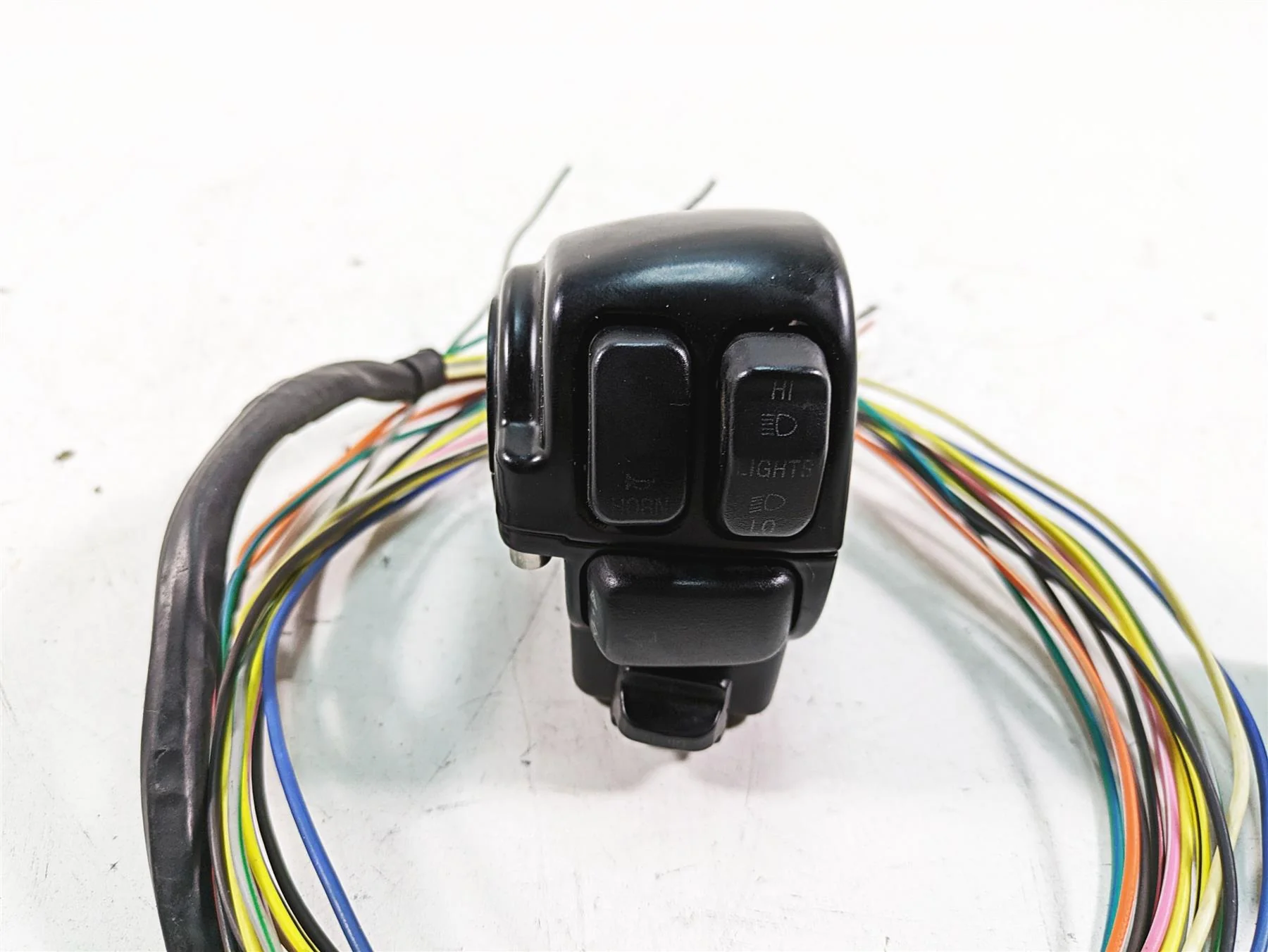 2013 Harley Touring FLHX Street Glide Left Hand Control Switch -Read 71682-06A - Image 4
