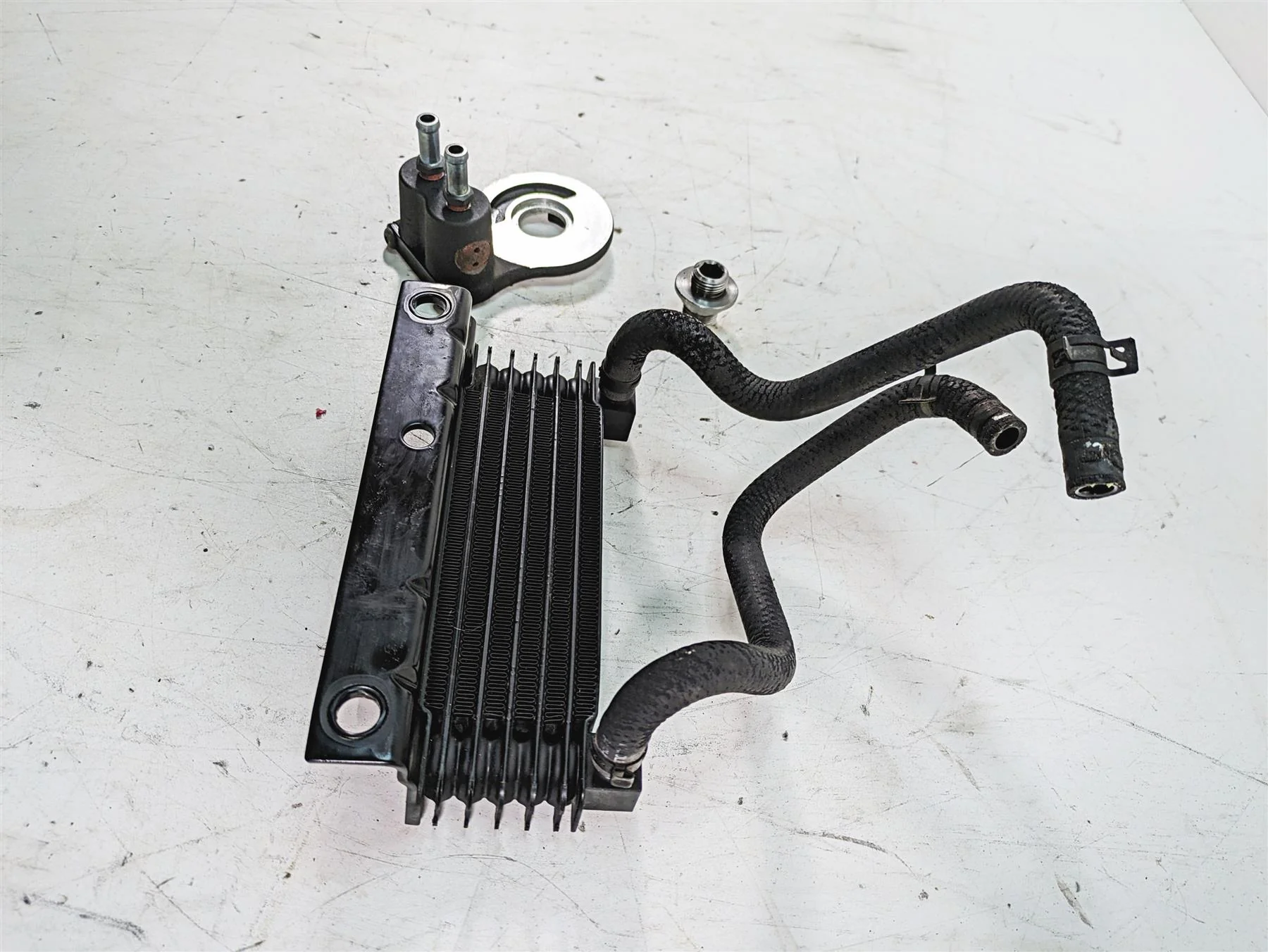2013 Harley Touring FLHX Street Glide Oil Cooler & Flange Adapter Set 63083-11A - Image 3