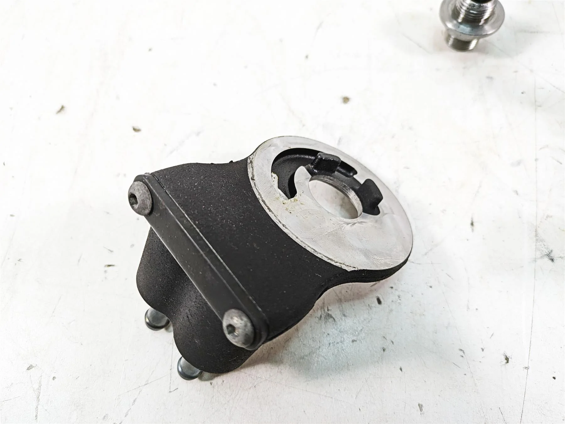 2013 Harley Touring FLHX Street Glide Oil Cooler & Flange Adapter Set 63083-11A - Image 7