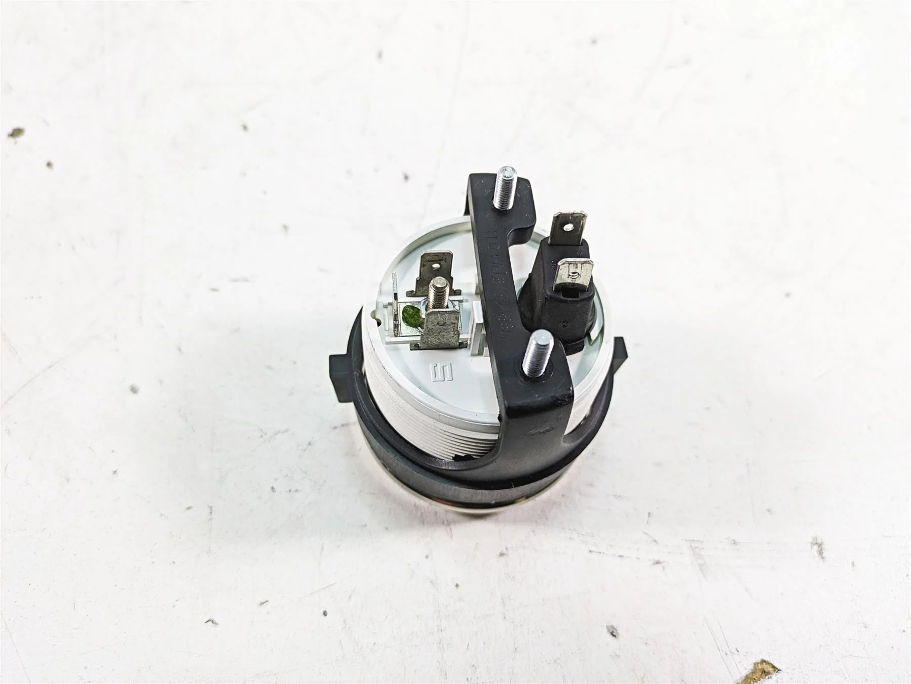 2013 Harley Touring FLHX Street Glide Oil Pressure Gauge 75165-01A - Image 10