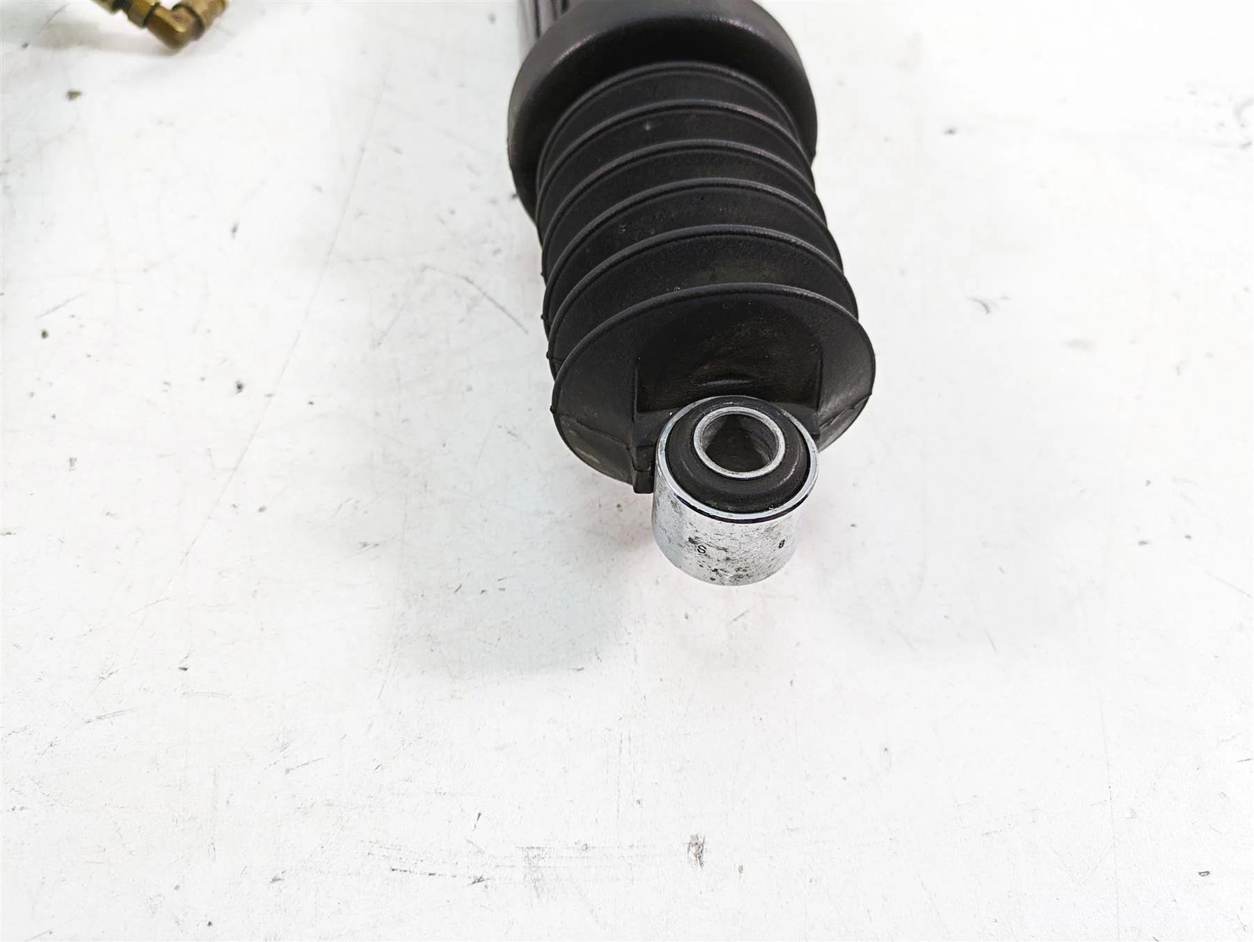 2013 Harley Touring FLHX Street Glide Rear Air Ride Shock Damper Set 54662-09 - Image 4