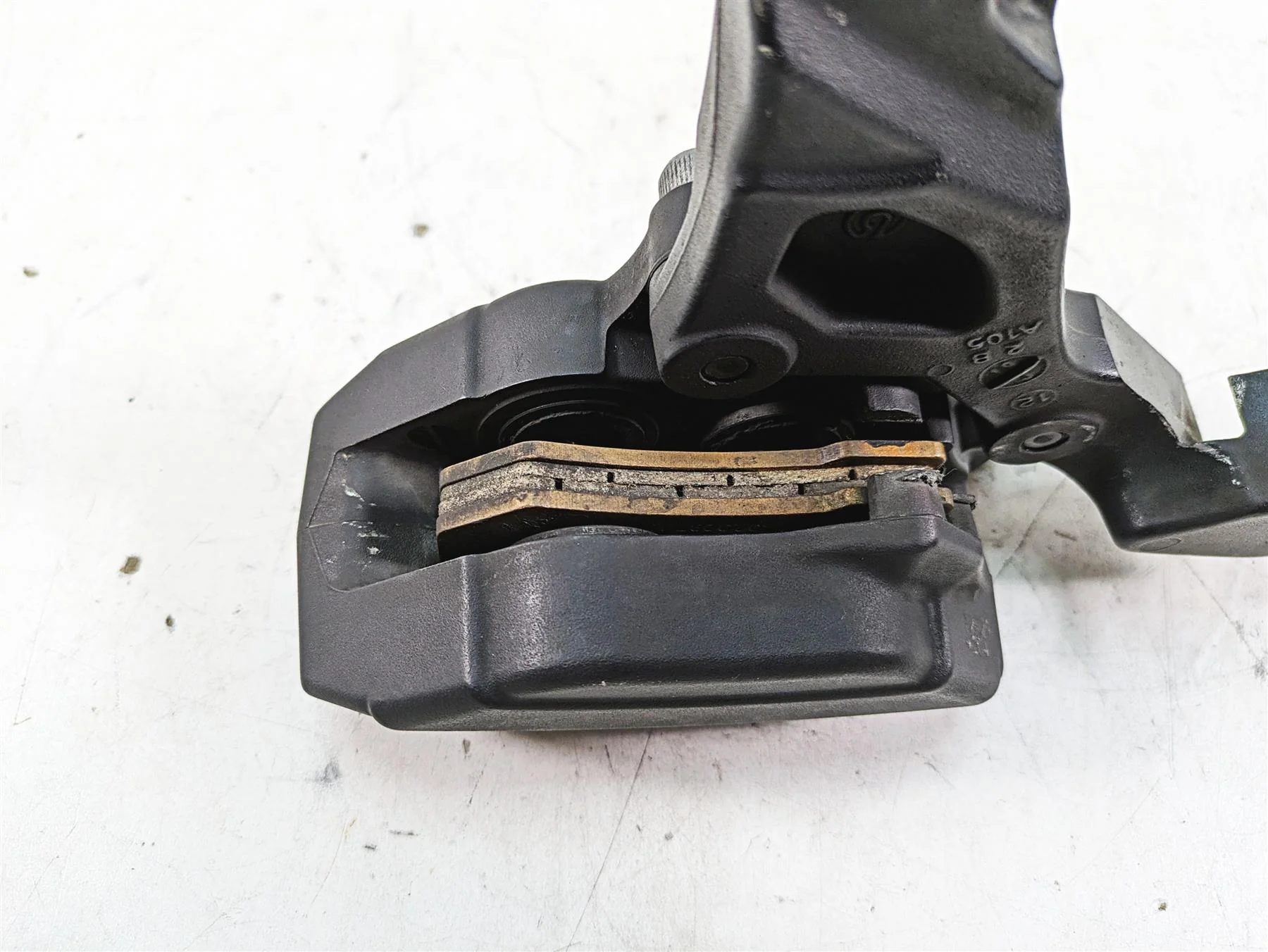 2013 Harley Touring FLHX Street Glide Rear Brembo Brake Caliper 25mm 44080-08C - Image 7