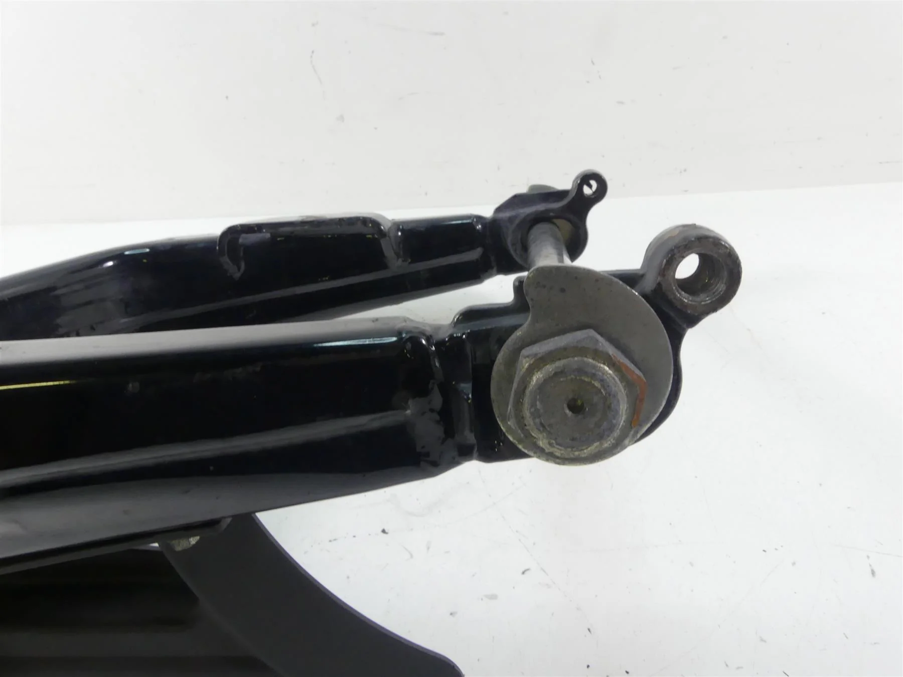 2013 Harley Touring FLHX Street Glide Rear Swingarm Swing Arm + Axle 47549-09A - Image 10
