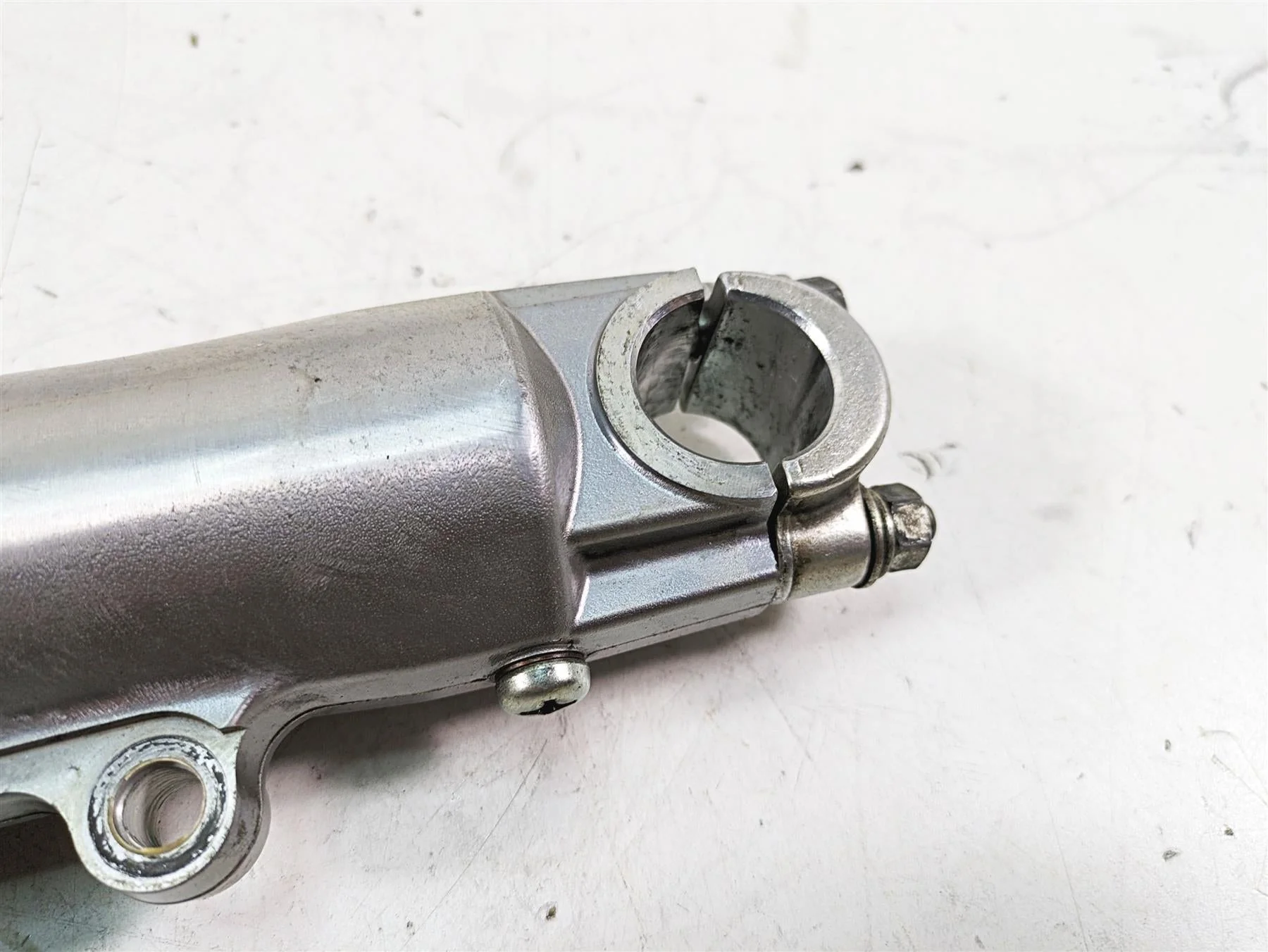 2013 Harley Touring FLHX Street Glide Right Front Fork Lower Slider 46498-00A - Image 7