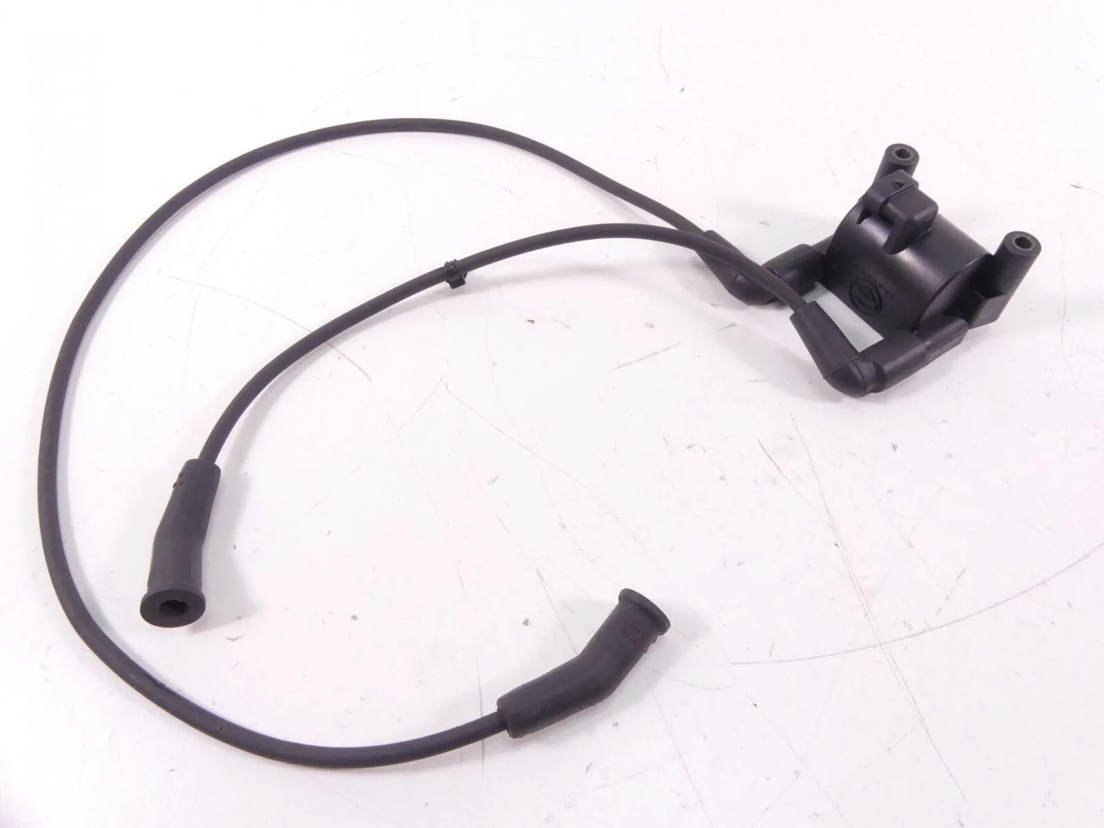 2013 Harley Touring FLTRU Road Glide Delphi Ignition Coil 28058097 - Image 2