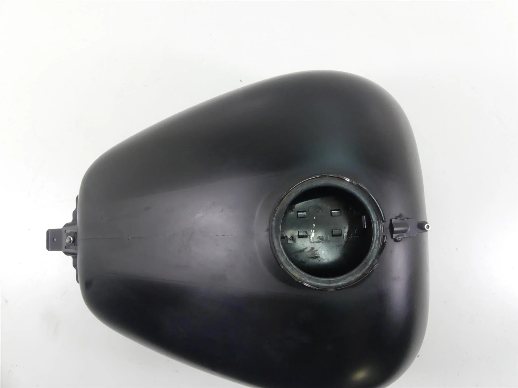 2013 Harley Touring FLTRX Road Glide Fuel Gas Petrol Tank - Read 61356-08 - Image 6