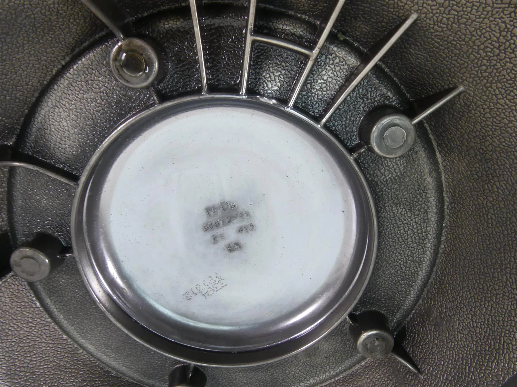 2013 Harley Touring FLTRX Road Glide Outer Primary Drive Clutch Cover 60685-07 - Image 8