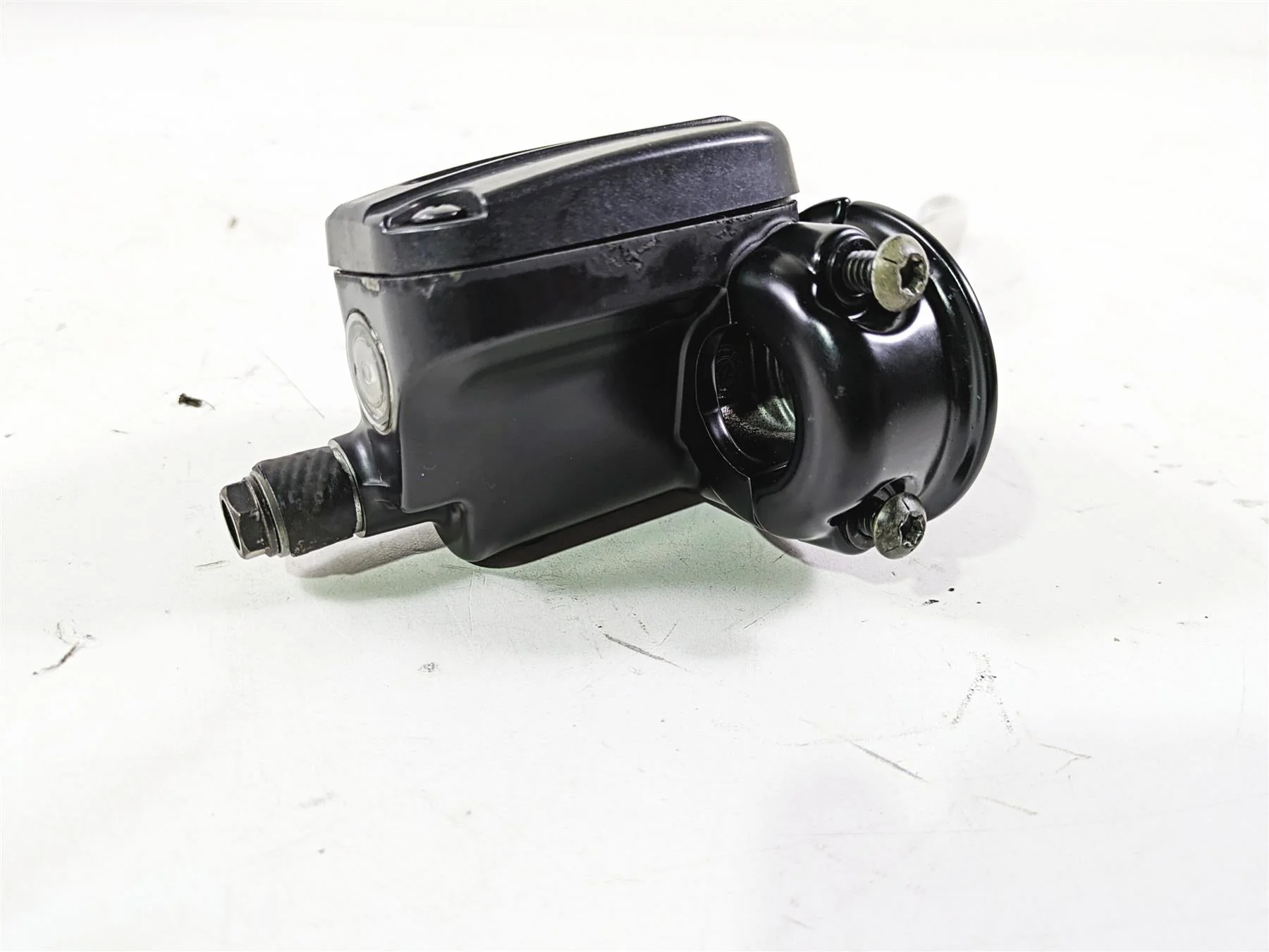 2013 Harley VRSCDX Night Rod Sp Front Brake Master Cylinder 11/16" 44551-08F - Image 5