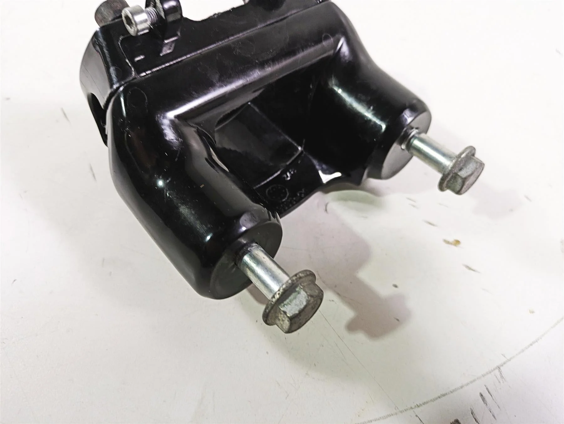 2013 Harley VRSCDX Night Rod Sp Handlebar Riser Holder Set 55989-04 56284-06 - Image 11