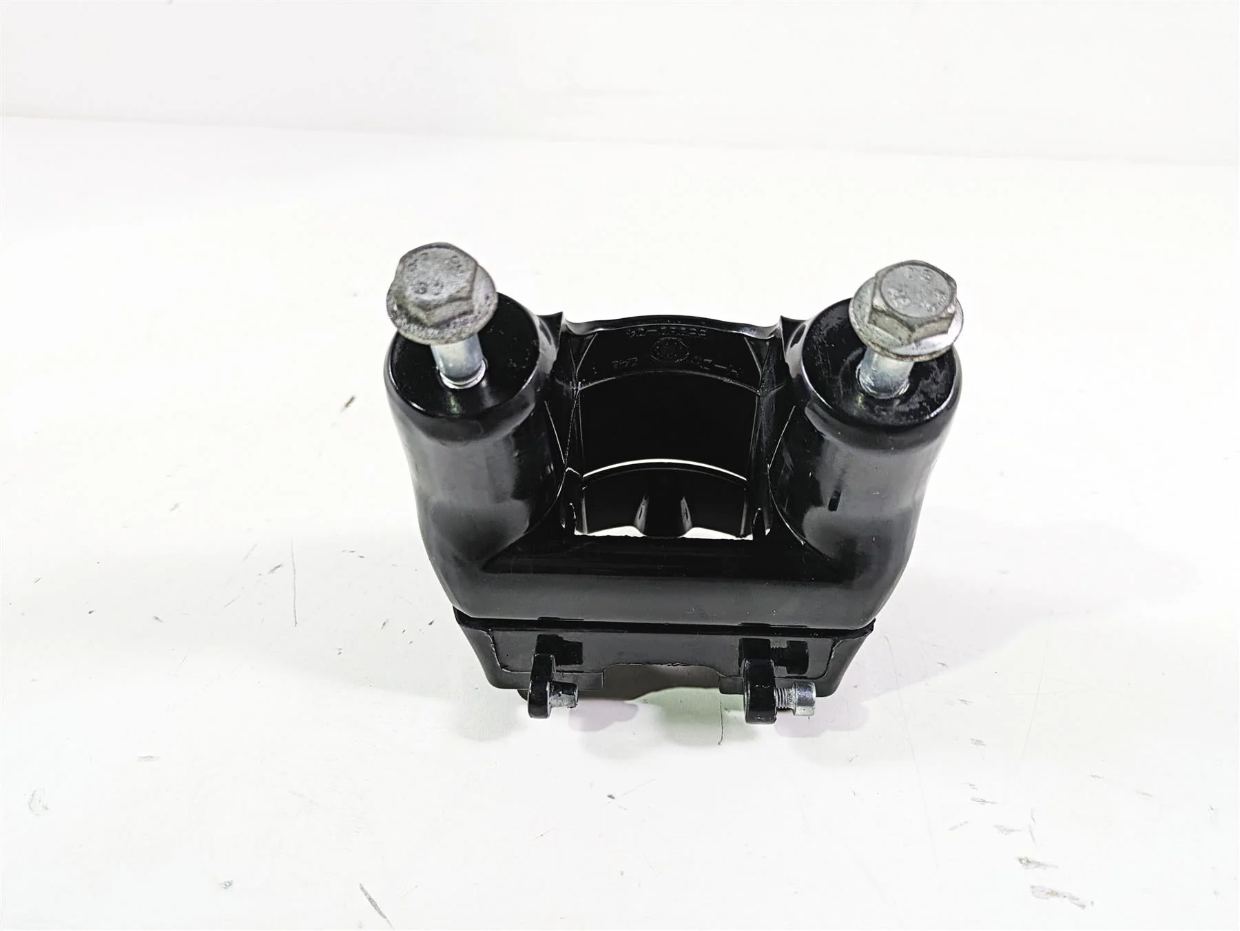2013 Harley VRSCDX Night Rod Sp Handlebar Riser Holder Set 55989-04 56284-06 - Image 7