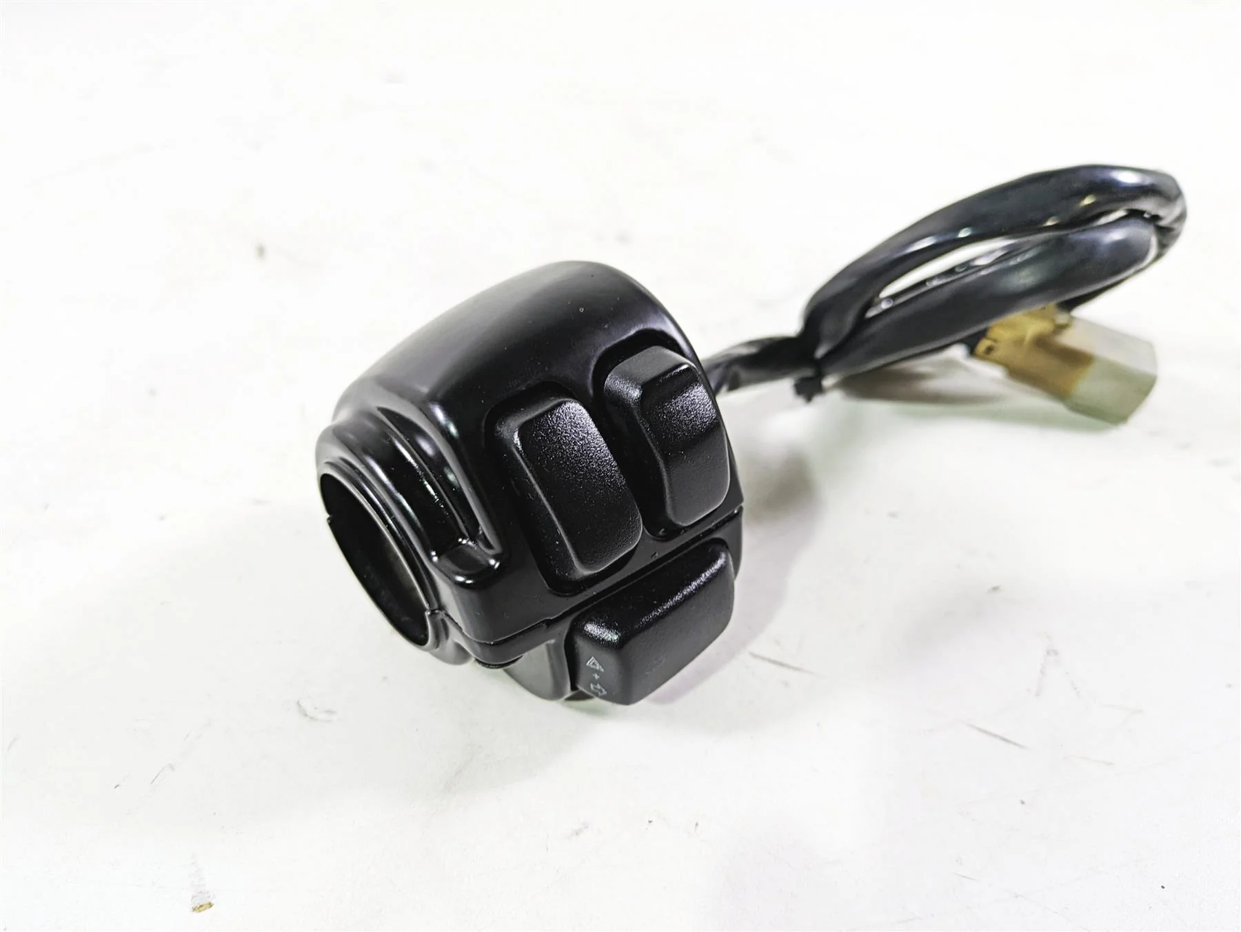 2013 Harley VRSCDX Night Rod Sp Left Hand Light Control Switch 71682-06A - Image 12