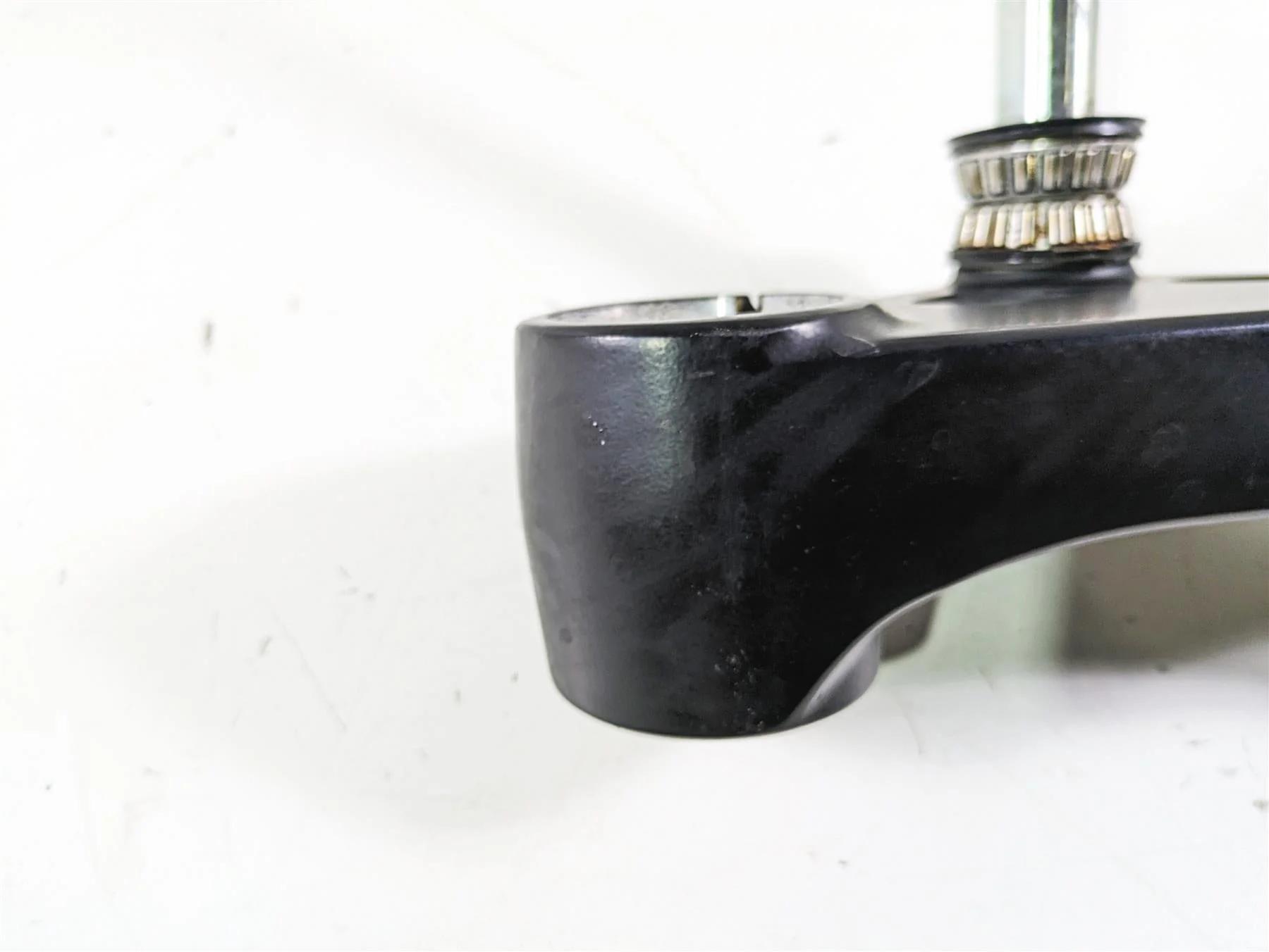 2013 Harley VRSCDX Night Rod Sp Lower Triple Tree Steering Clamp 45900019 - Image 6