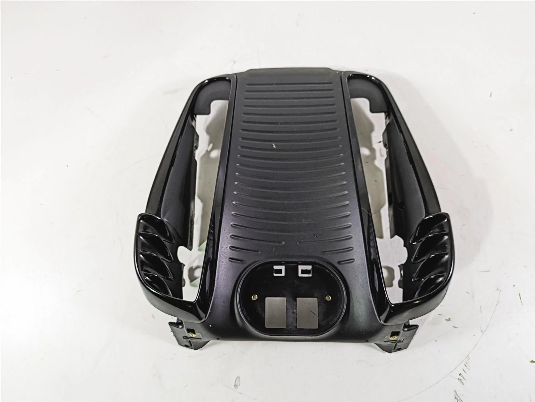 2013 Harley VRSCDX Night Rod Sp Radiator Center Cover Fairing 26813-08A 26788-08 - Image 5