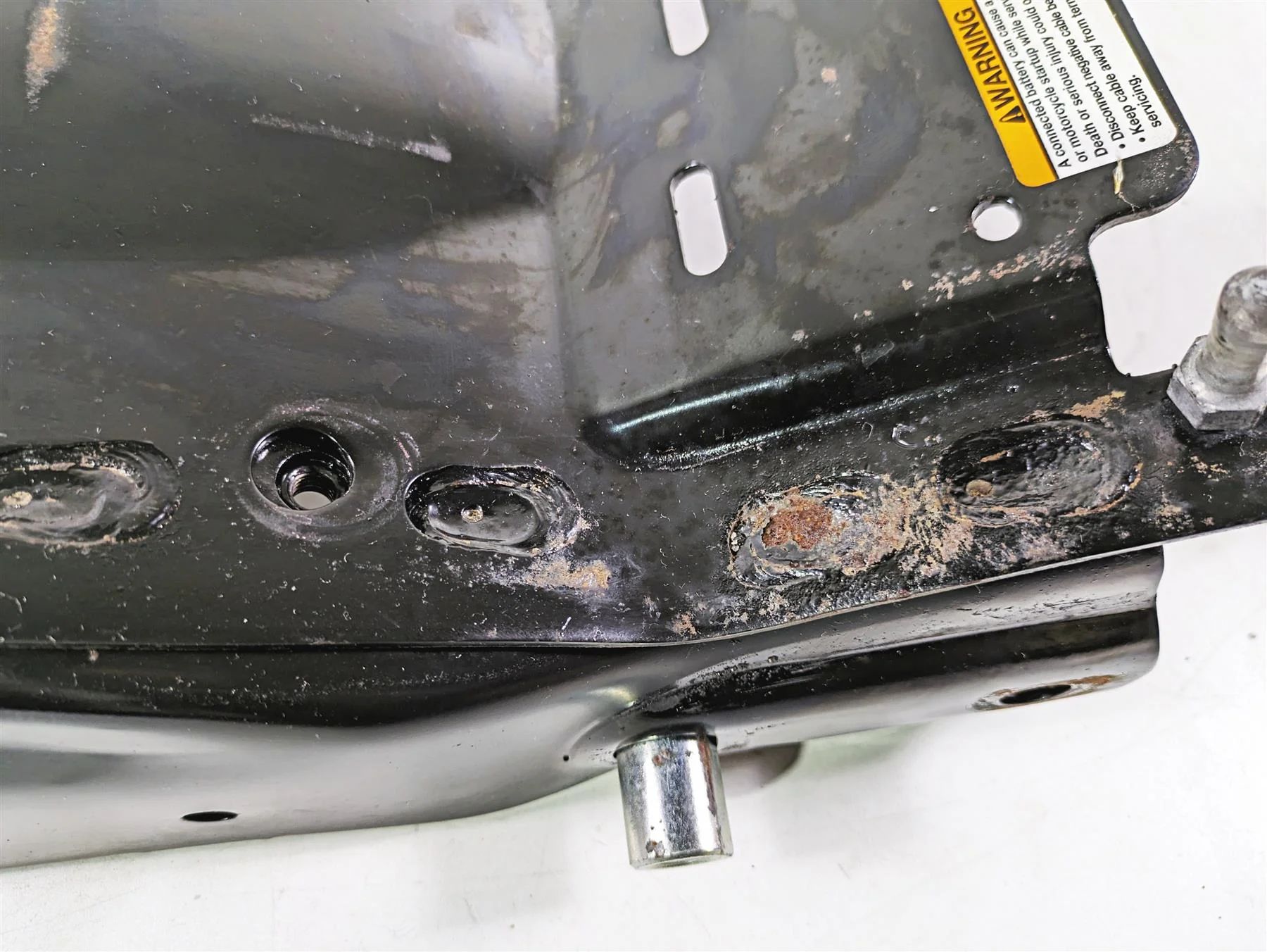 2013 Harley VRSCDX Night Rod Sp Rear Inner Fender & Mounts 47000001 - Image 6