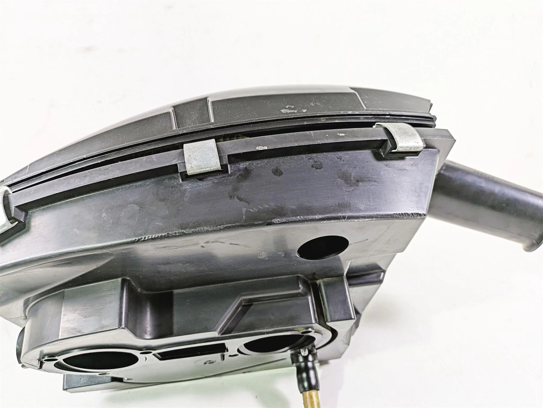 2013 Harley VRSCF Muscle Rod Air Cleaner Breather Filter Box - Read 29435-05A - Image 11