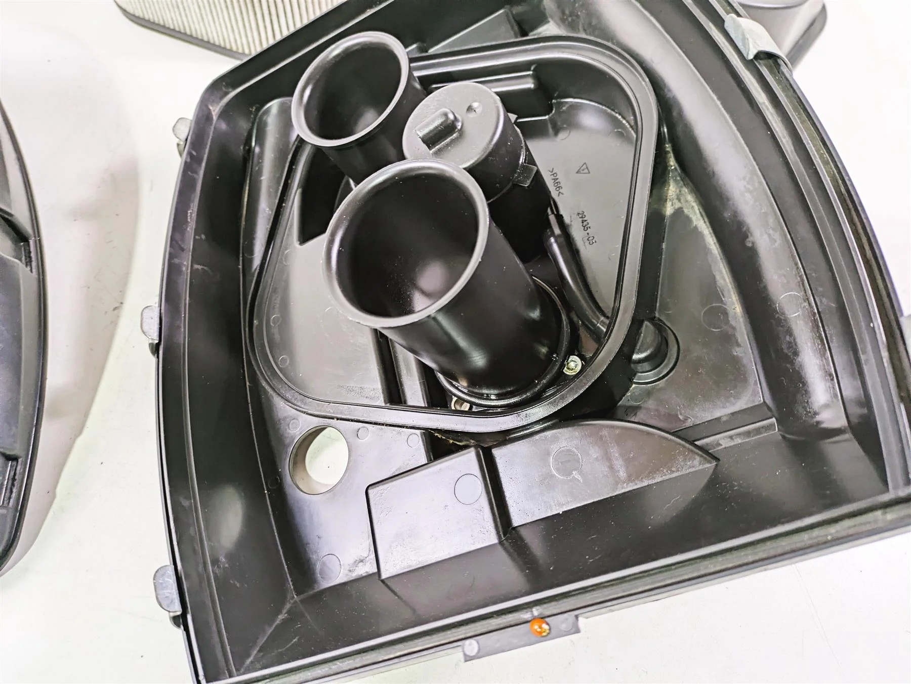 2013 Harley VRSCF Muscle Rod Air Cleaner Breather Filter Box - Read 29435-05A - Image 8