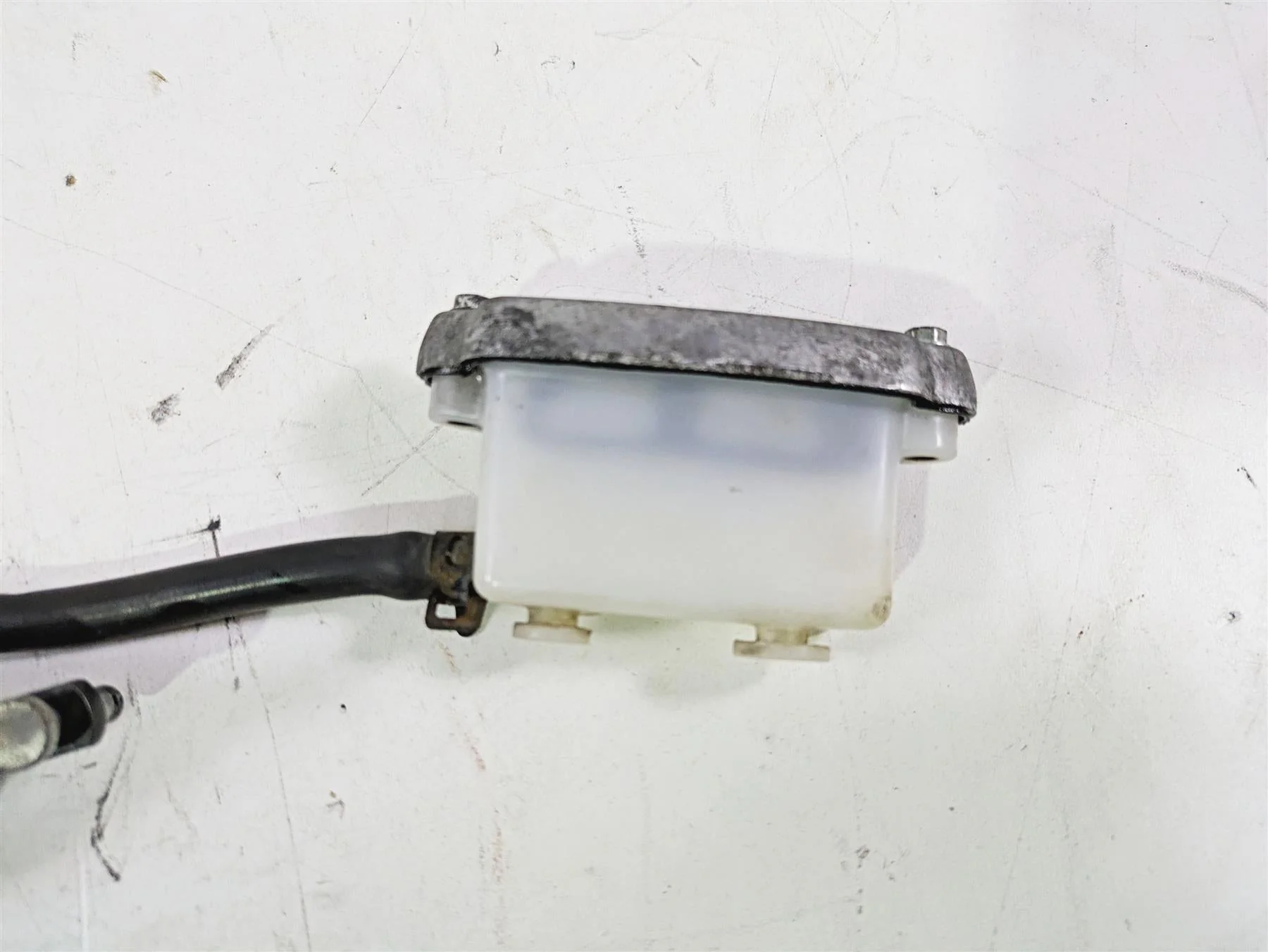 2013 Harley VRSCF Muscle Rod Brembo Rear Brake Master Cylinder 44740-06A - Image 7