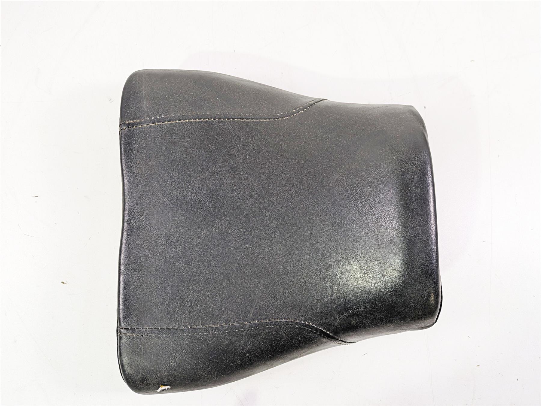 2013 Harley VRSCF Muscle Rod Front Driver Rider Seat Saddle - Read 52433-09 - Image 5