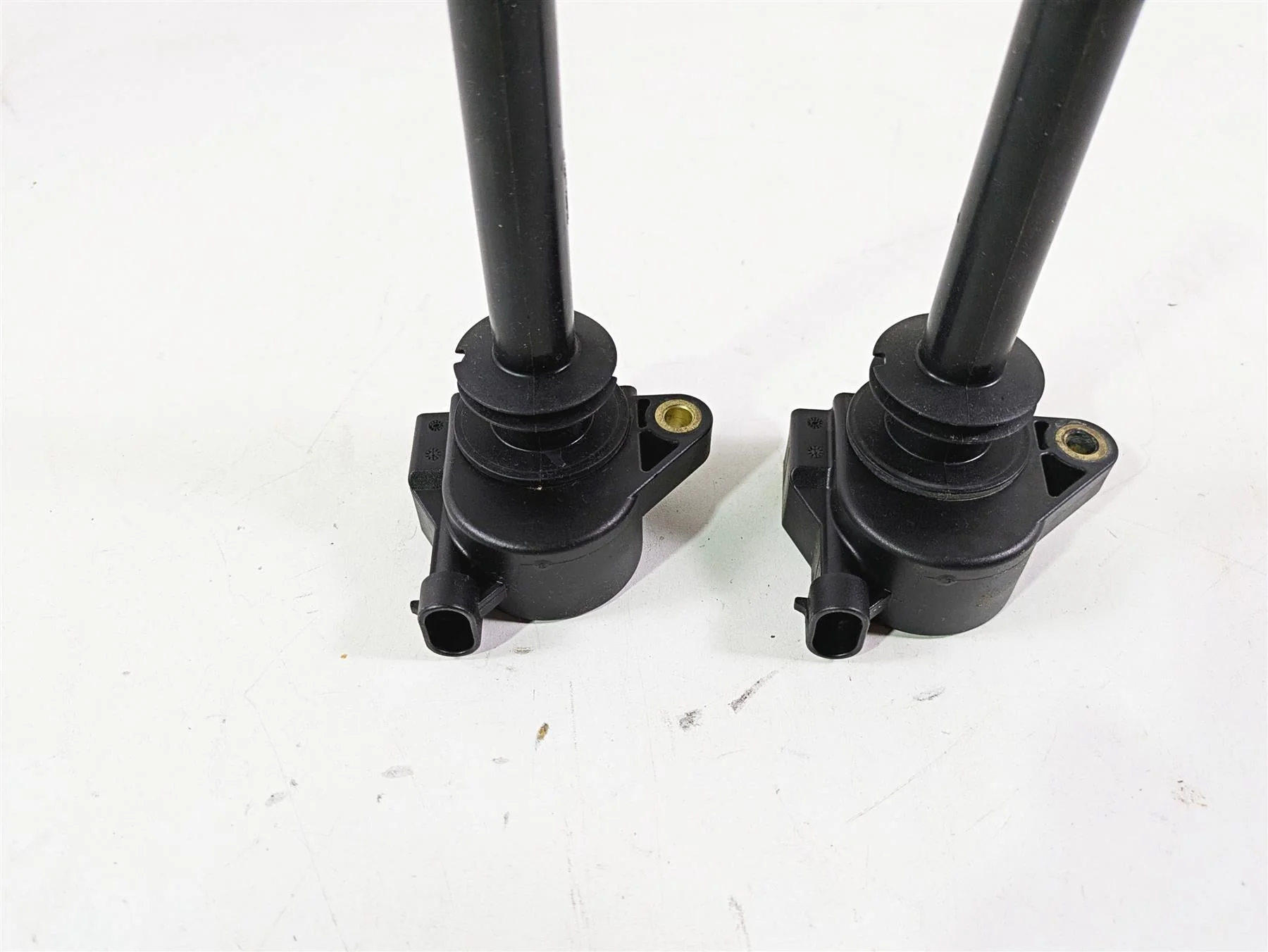 2013 Harley VRSCF Muscle Rod Ignition Coil Stick Coils Set 32477-01A - Image 10