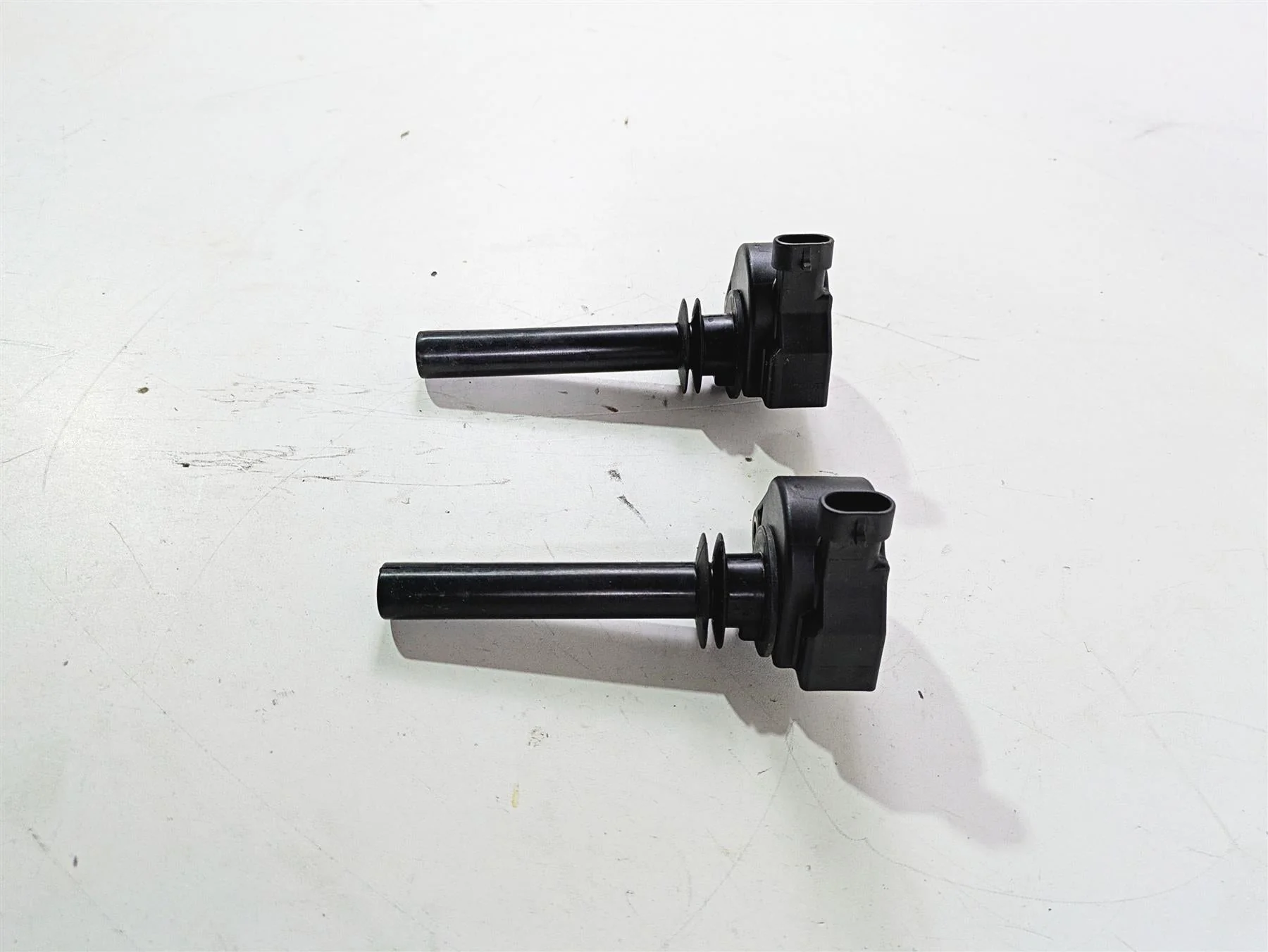 2013 Harley VRSCF Muscle Rod Ignition Coil Stick Coils Set 32477-01A - Image 3