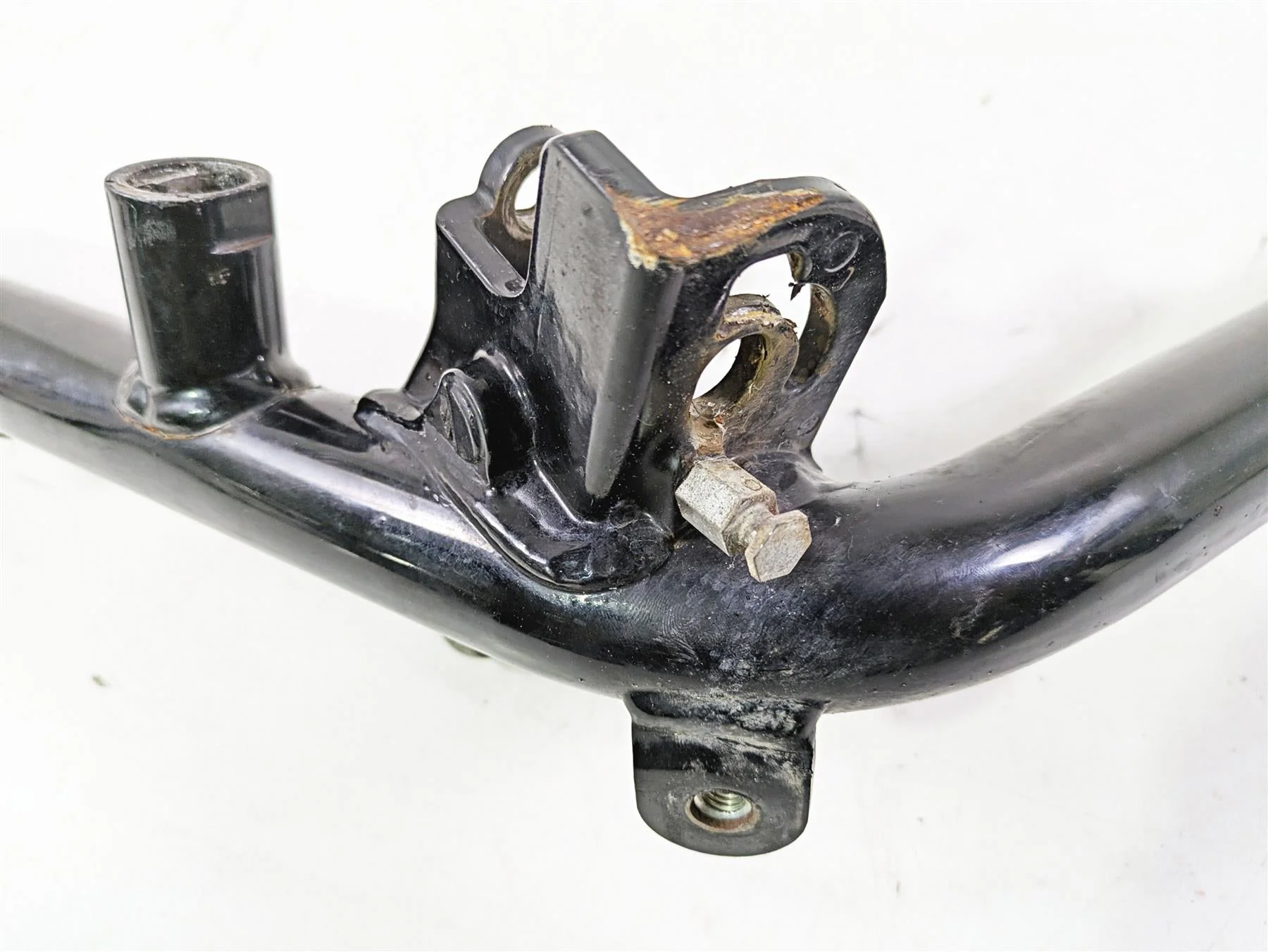 2013 Harley VRSCF Muscle Rod Left Front Frame Downtube - Read 47987-12BK - Image 10