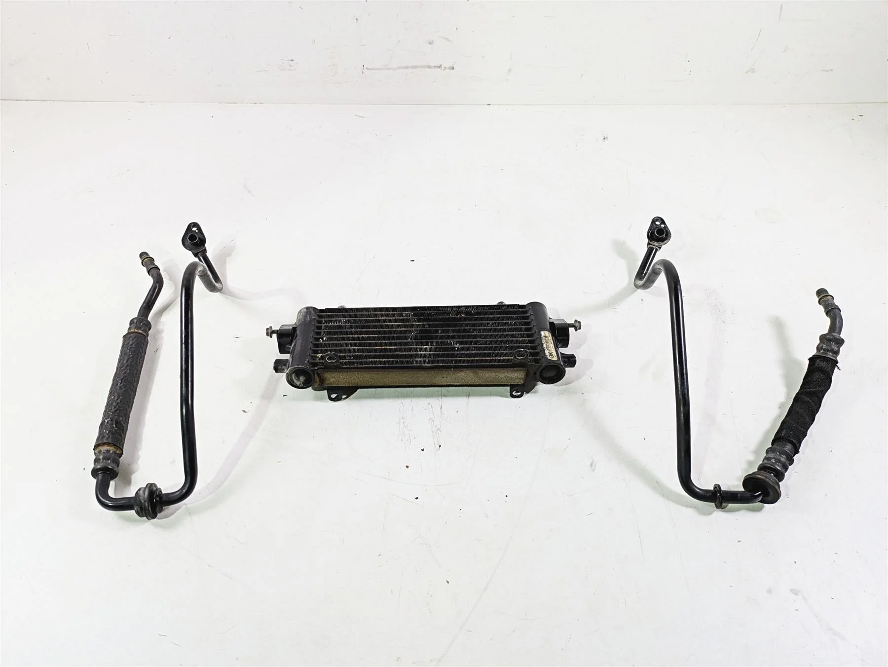 2013 Harley VRSCF Muscle Rod Oil Cooler & Lines Hoses 26723-04 - Image 5