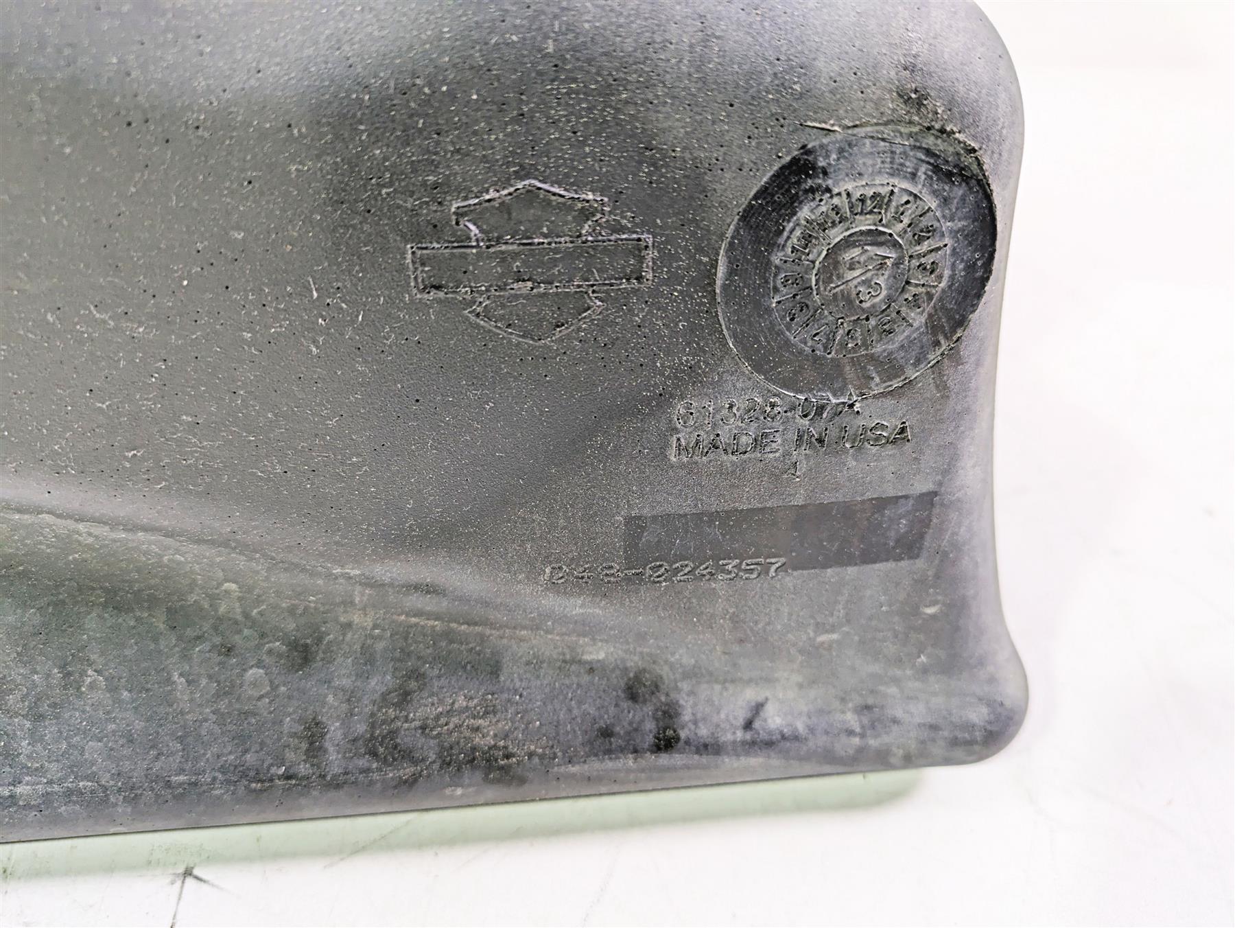 2013 Harley VRSCF Muscle Rod Plastic Fuel Gas Petrol Tank Reservoir 61328-07A - Image 5