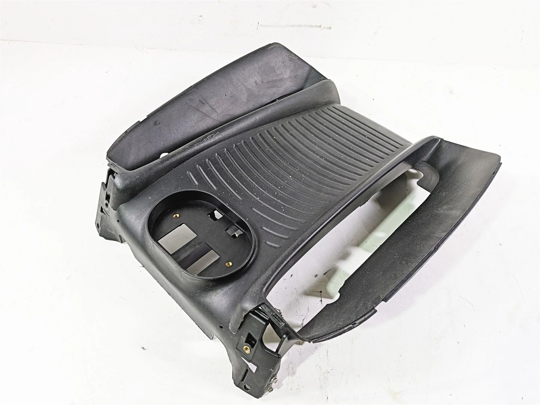 2013 Harley VRSCF Muscle Rod Radiator Center Cover Fairing 26826-09 - Image 10