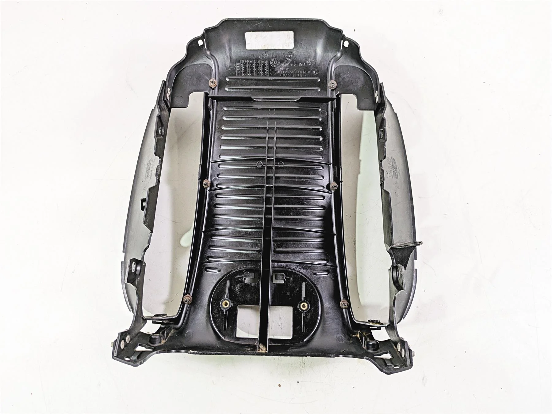 2013 Harley VRSCF Muscle Rod Radiator Center Cover Fairing 26826-09 - Image 6