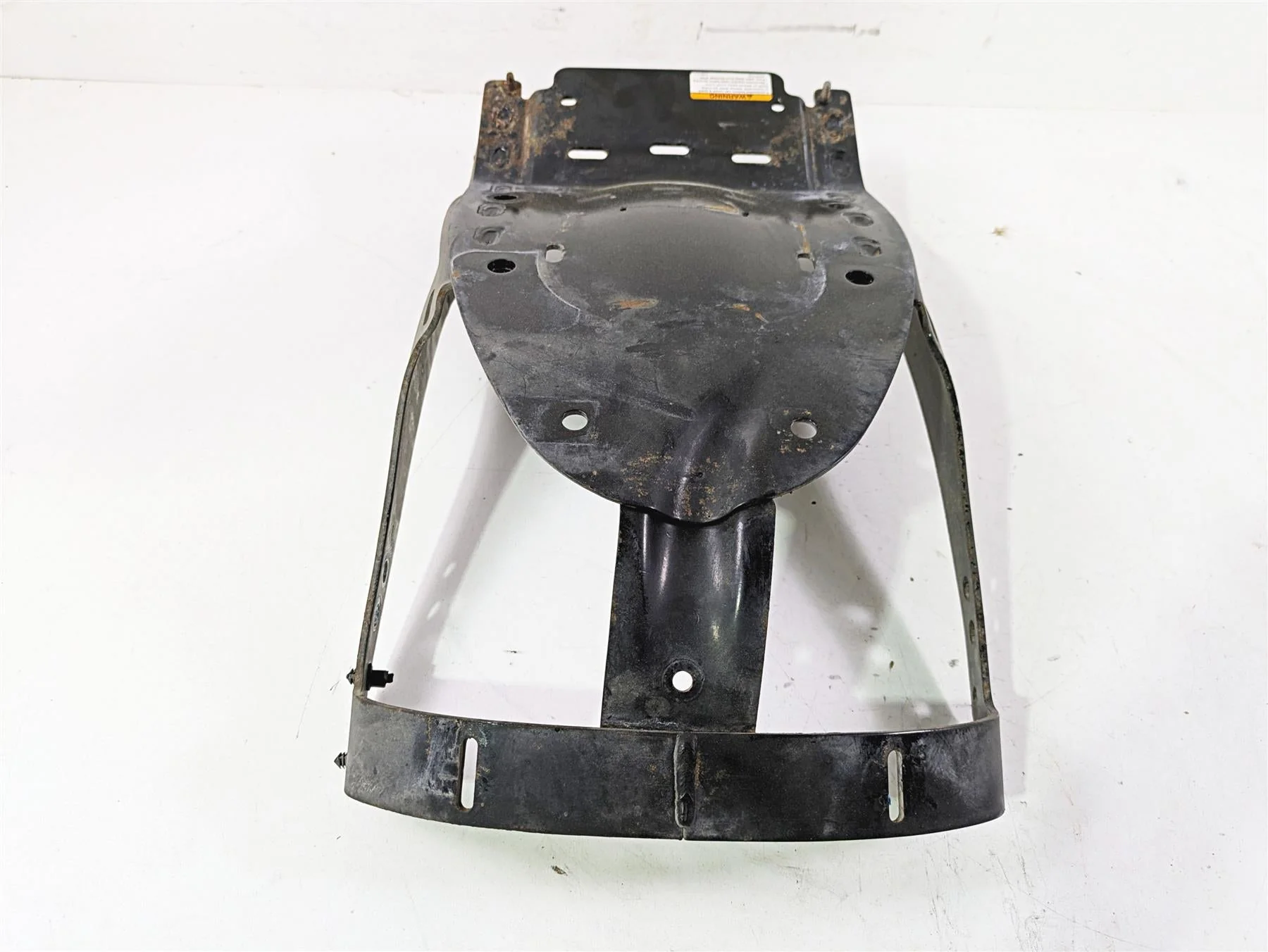 2013 Harley VRSCF Muscle Rod Rear Inner Fender & Mounts - Read 48527-09 - Image 2