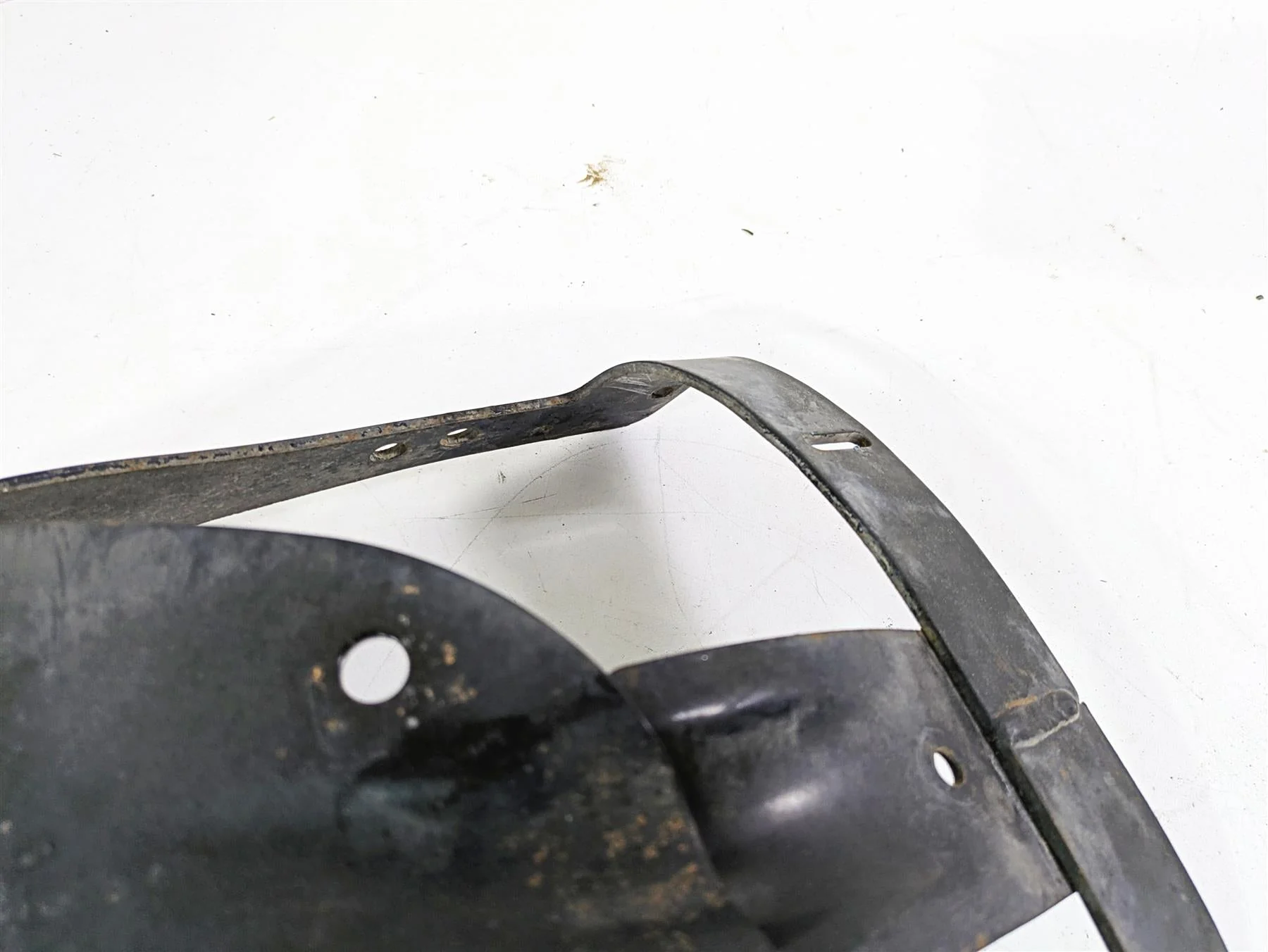 2013 Harley VRSCF Muscle Rod Rear Inner Fender & Mounts - Read 48527-09 - Image 7