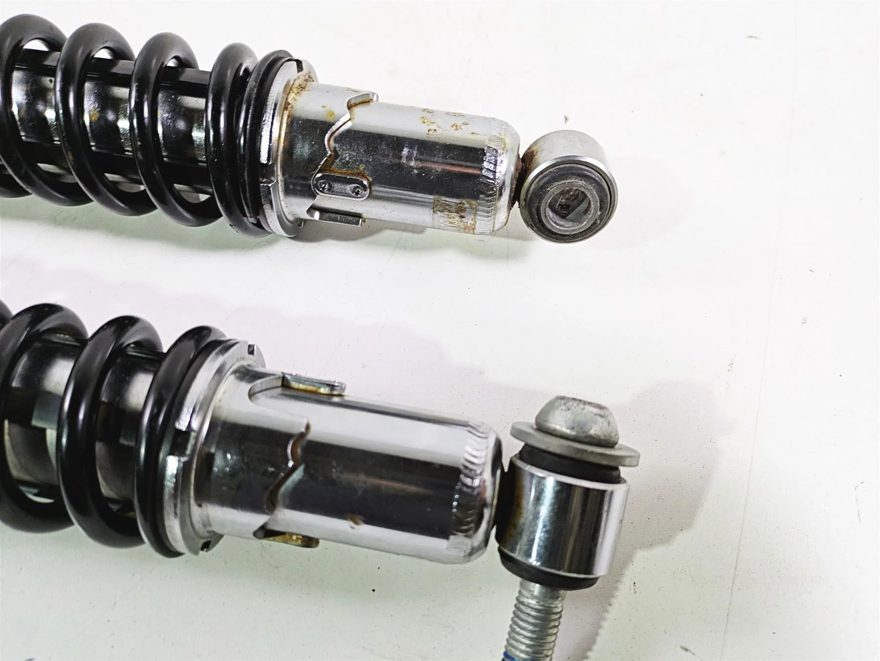 2013 Harley VRSCF Muscle Rod Rear Shock Damper Set 13" - READ 54617-09 - Image 8