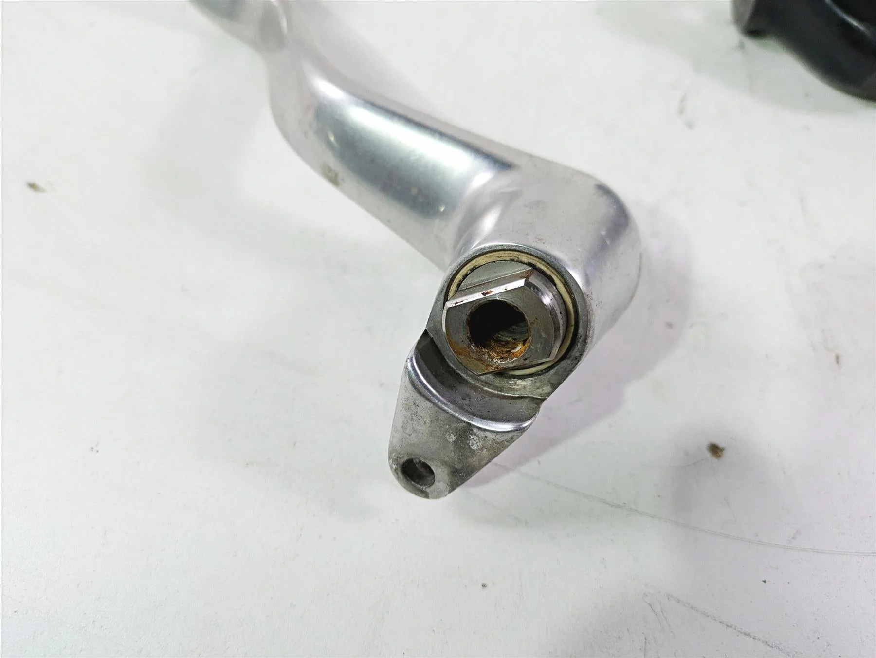 2013 Harley VRSCF Muscle Rod Right Front Footpeg & Brake Lever 54046-12 - Image 11