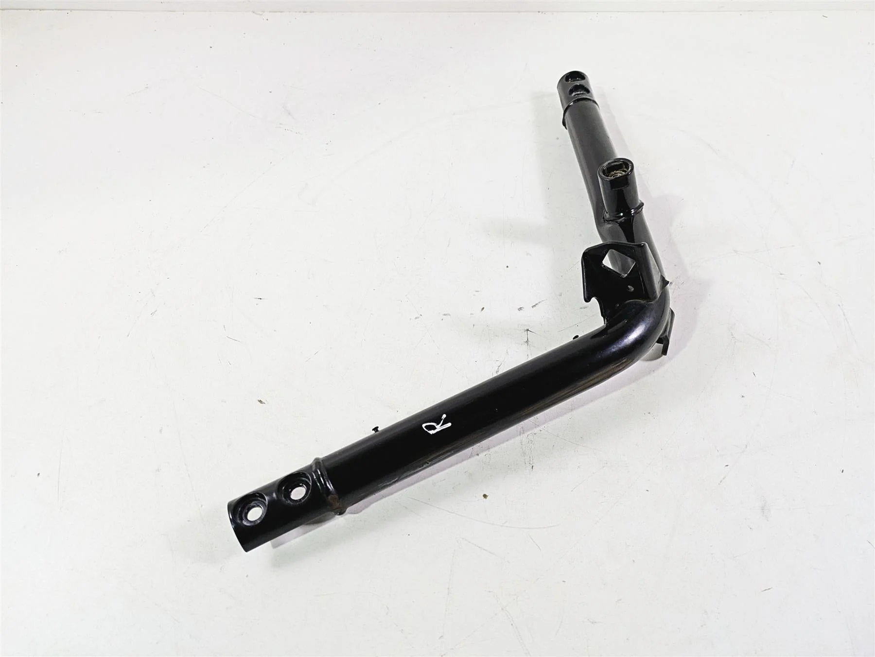 2013 Harley VRSCF Muscle Rod Right Front Frame Downtube - Read 47988-12BK - Image 4