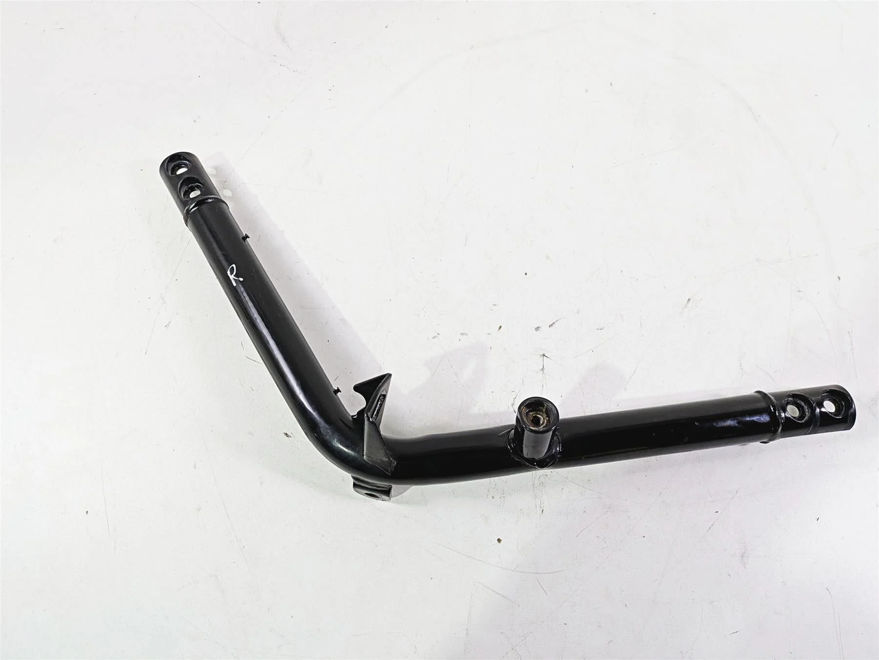2013 Harley VRSCF Muscle Rod Right Front Frame Downtube - Read 47988-12BK - Image 5