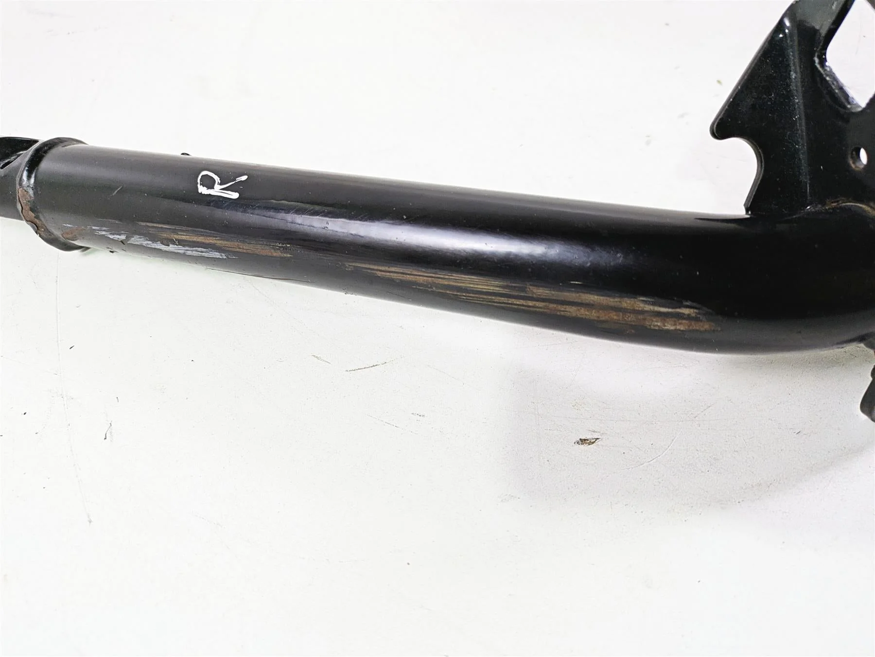 2013 Harley VRSCF Muscle Rod Right Front Frame Downtube - Read 47988-12BK - Image 9