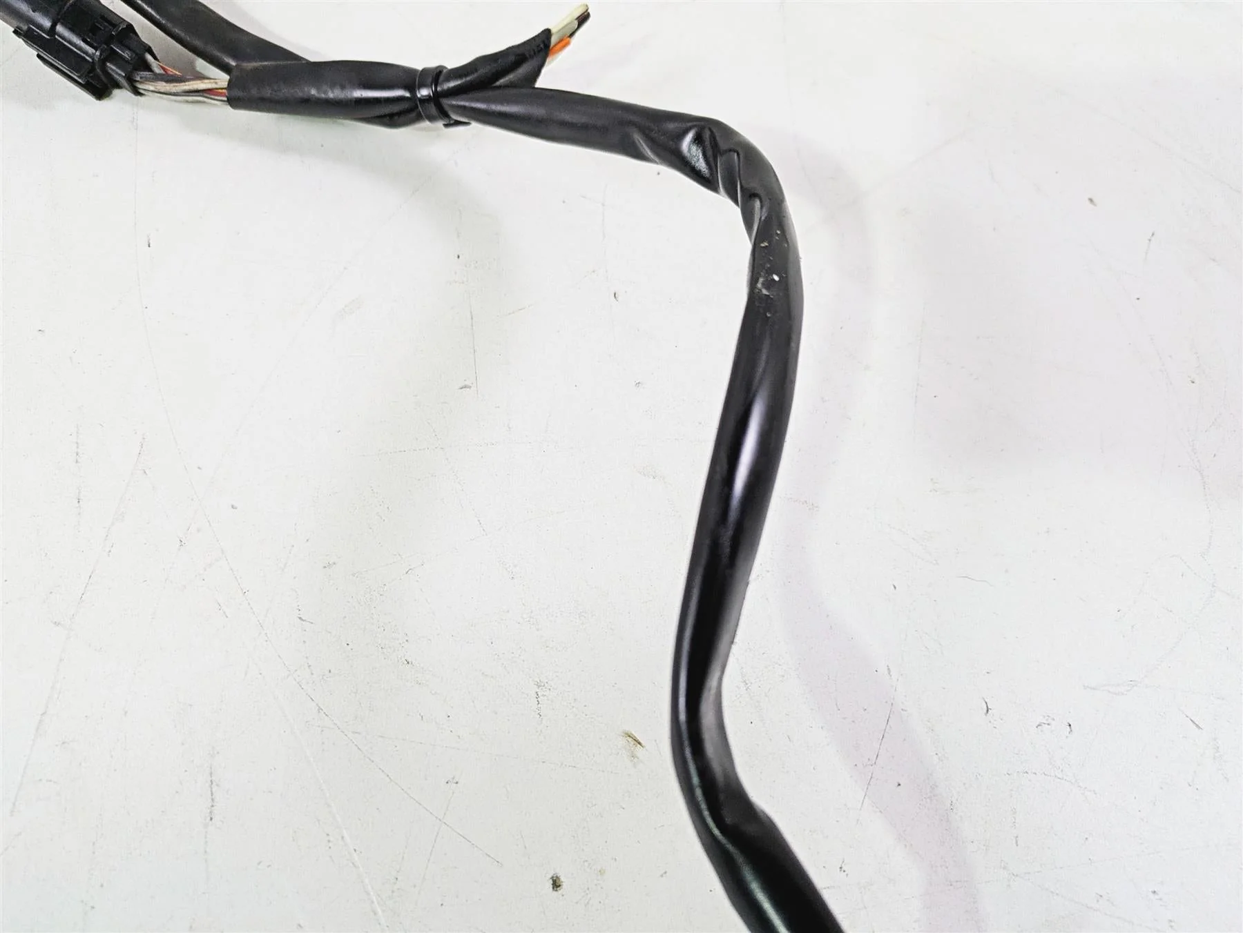 2013 Harley VRSCF Muscle Rod Right Hand Control Switch - Read 71684-06A - Image 10