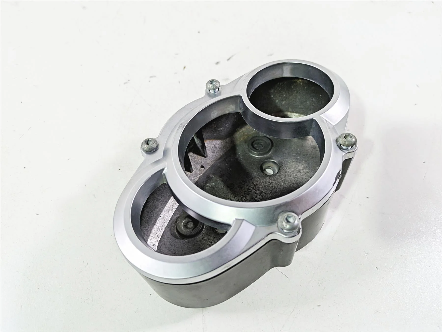 2013 Harley VRSCF Muscle Rod Speedometer Gauges Housing & Bezel 71981-09 - Image 12