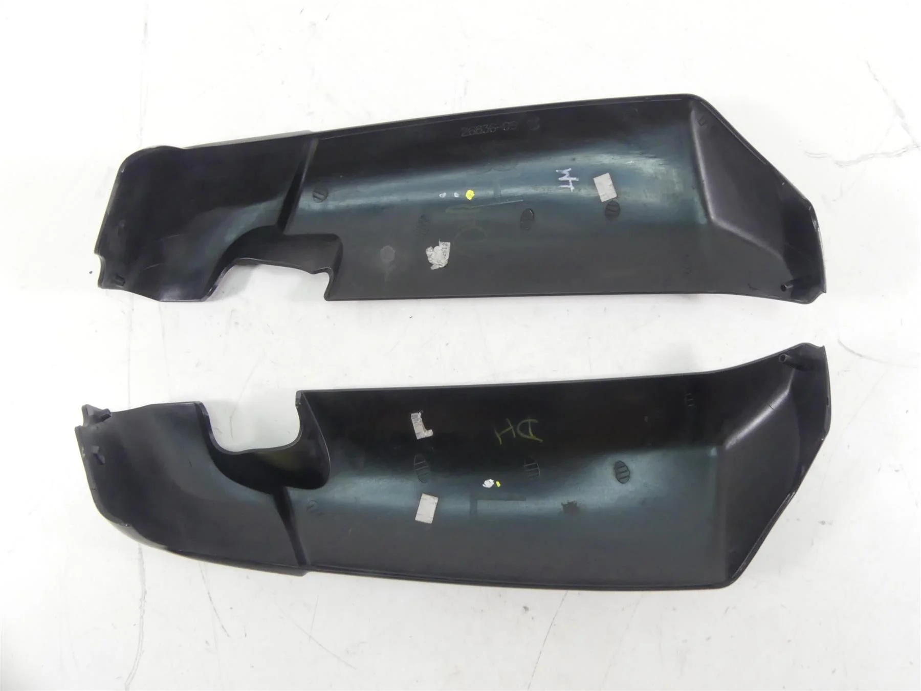 2013 Harley VRSCF Muscle V-Rod Radiator Cooler Side Cover Fairing Set 26836-09 - Image 5
