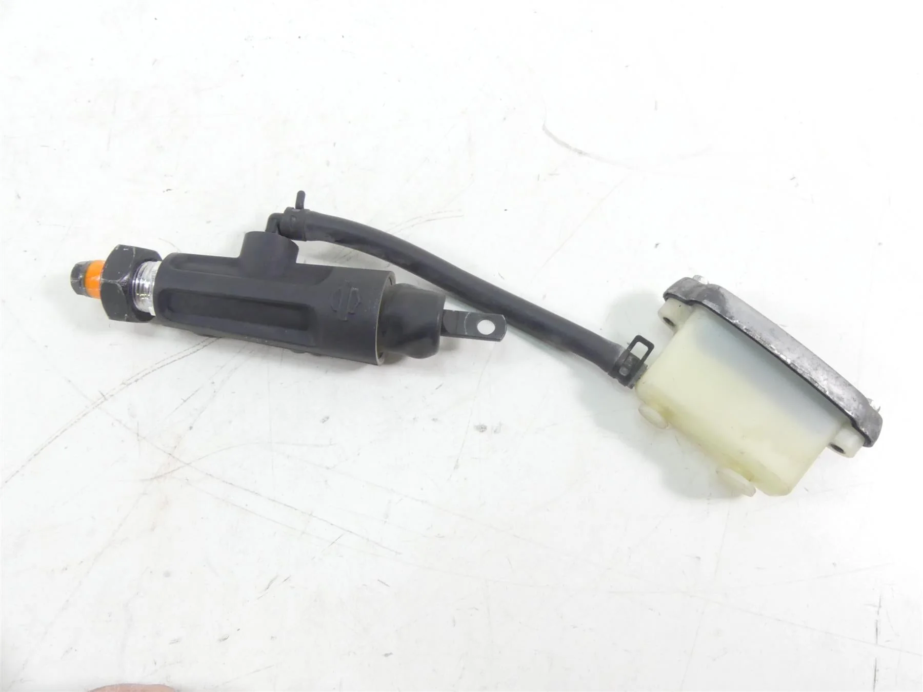 2013 Harley VRSCF Muscle V-Rod Rear Brake Master Cylinder 44740-06A - Image 2