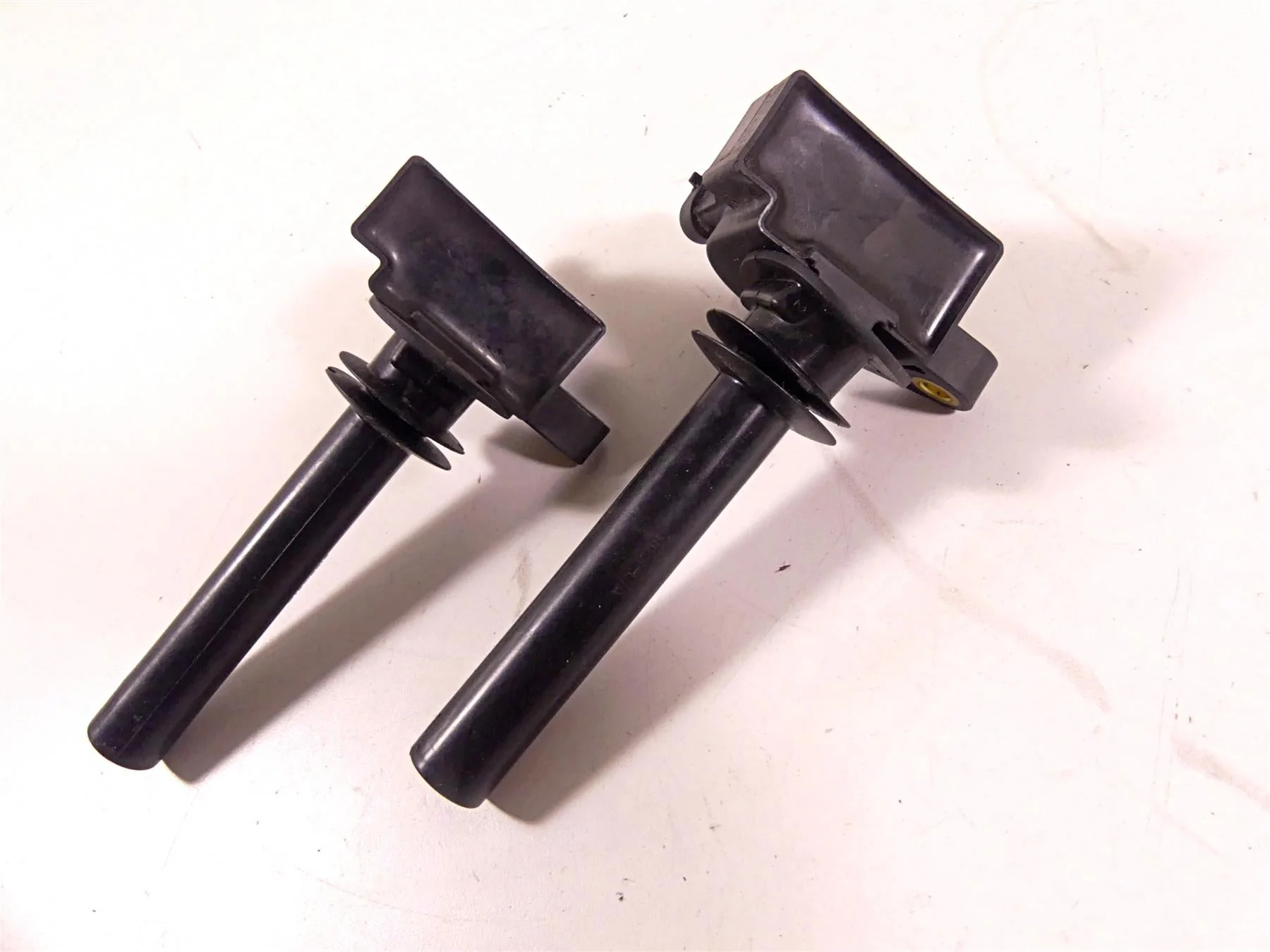 2013 Harley VRSCF Muscle Vrod Ignition Coil Stick Coils Set 32477-01A - Image 2
