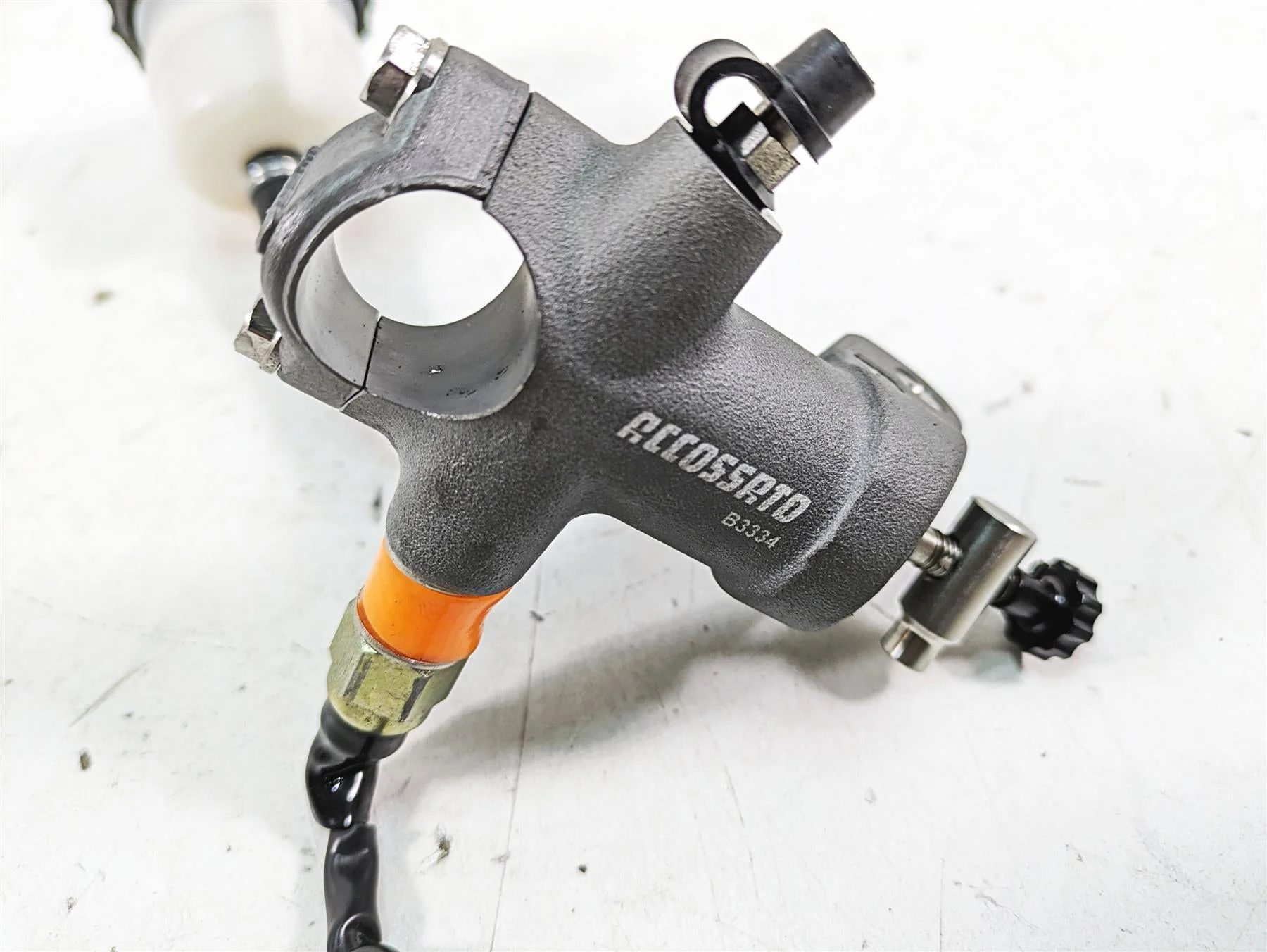 2013 MV Agusta F3 675 ERA Accossato Radial Brake Master Cylinder 19x18 CY023 - Image 2